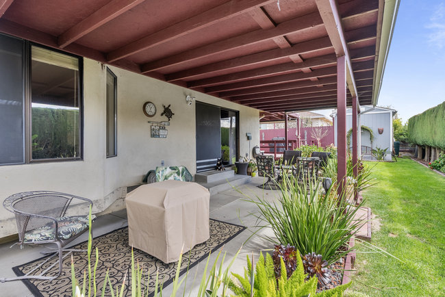 Hollister, California, 95023, United States, 3 Bedrooms Bedrooms, ,2 BathroomsBathrooms,Residential,For Sale,1882231