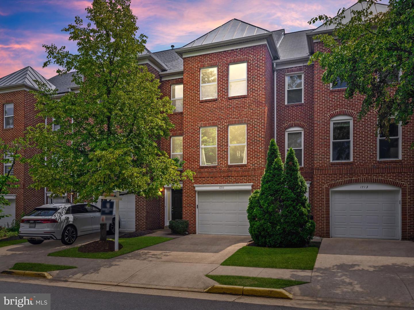 Reston, Virginia, 20190, United States, 3 Bedrooms Bedrooms, ,4 BathroomsBathrooms,Residential,For Sale,1901869