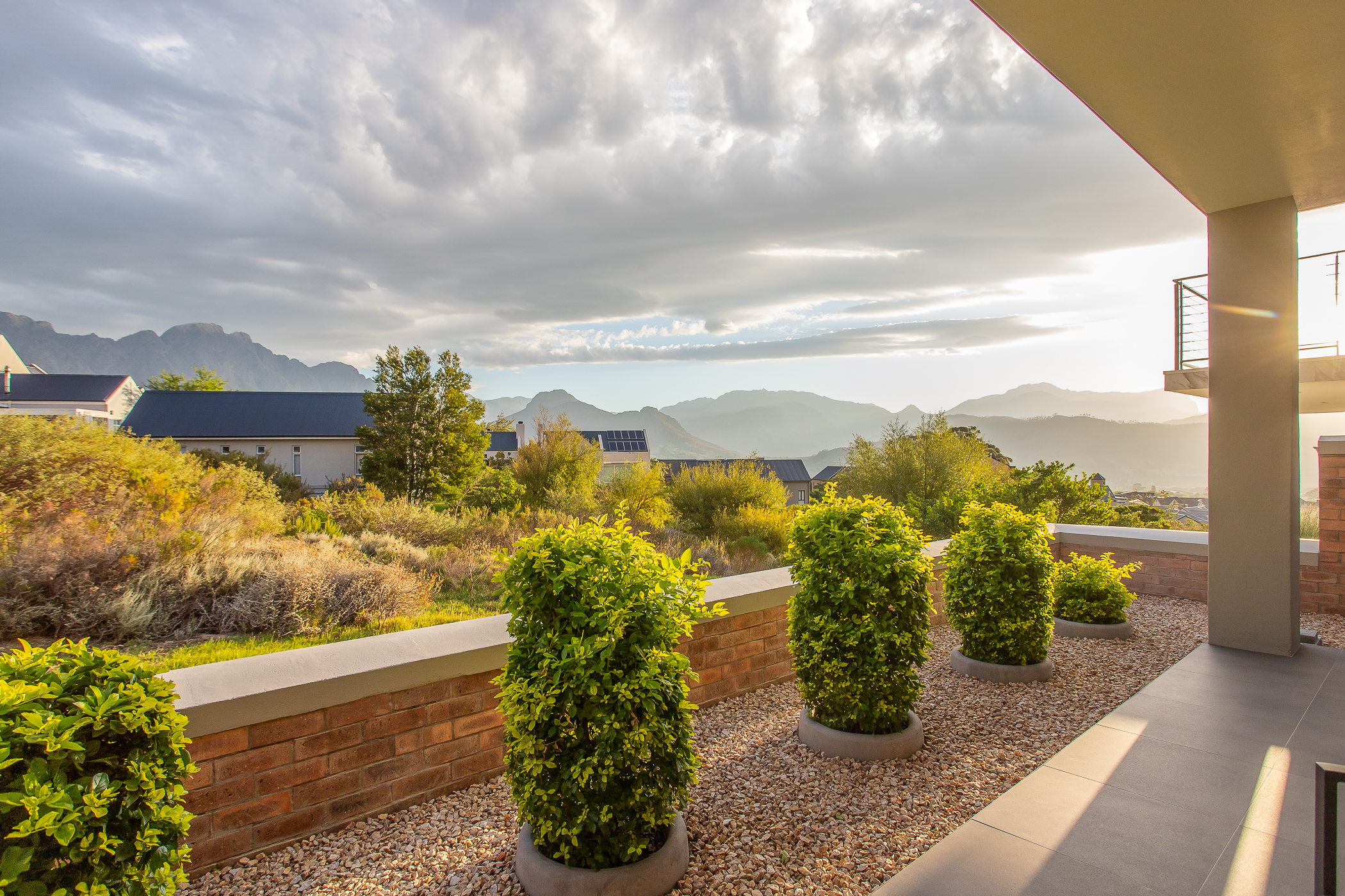  Contemporary Luxury Home for Sale in Franschhoek Estate - 物件實景