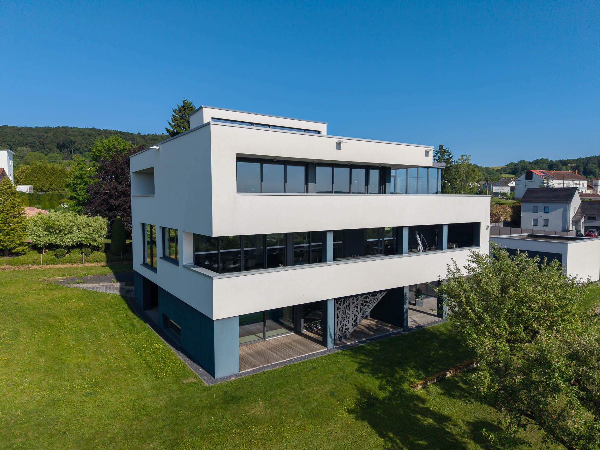  The Epitome of Luxury Villa Living Between Germany, France & Luxemburg - 物件實景