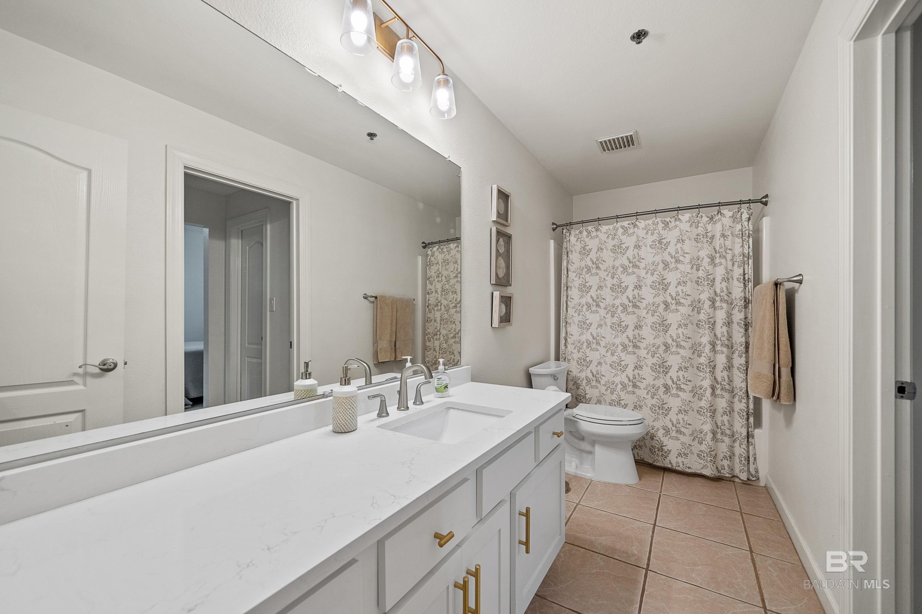 Orange Beach, Alabama, 36561, United States, 4 Bedrooms Bedrooms, ,3 BathroomsBathrooms,Residential,For Sale,1992923