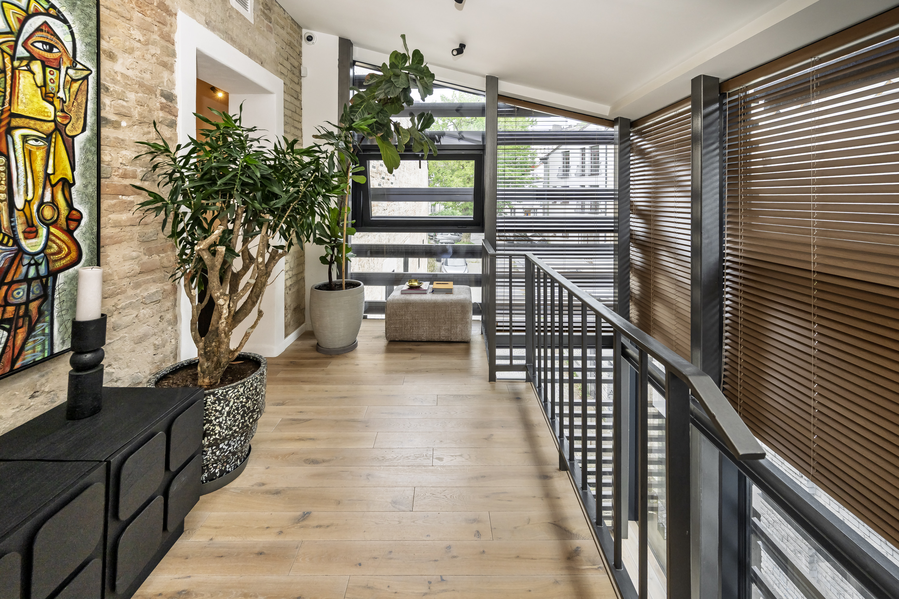  A Timeless Top-Floor Residence in the Heart of Vilnius Old Town - 物件實景