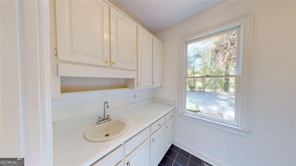 Newnan, Georgia, 30265, United States, 5 Bedrooms Bedrooms, ,5 BathroomsBathrooms,Residential,For Sale,1934725