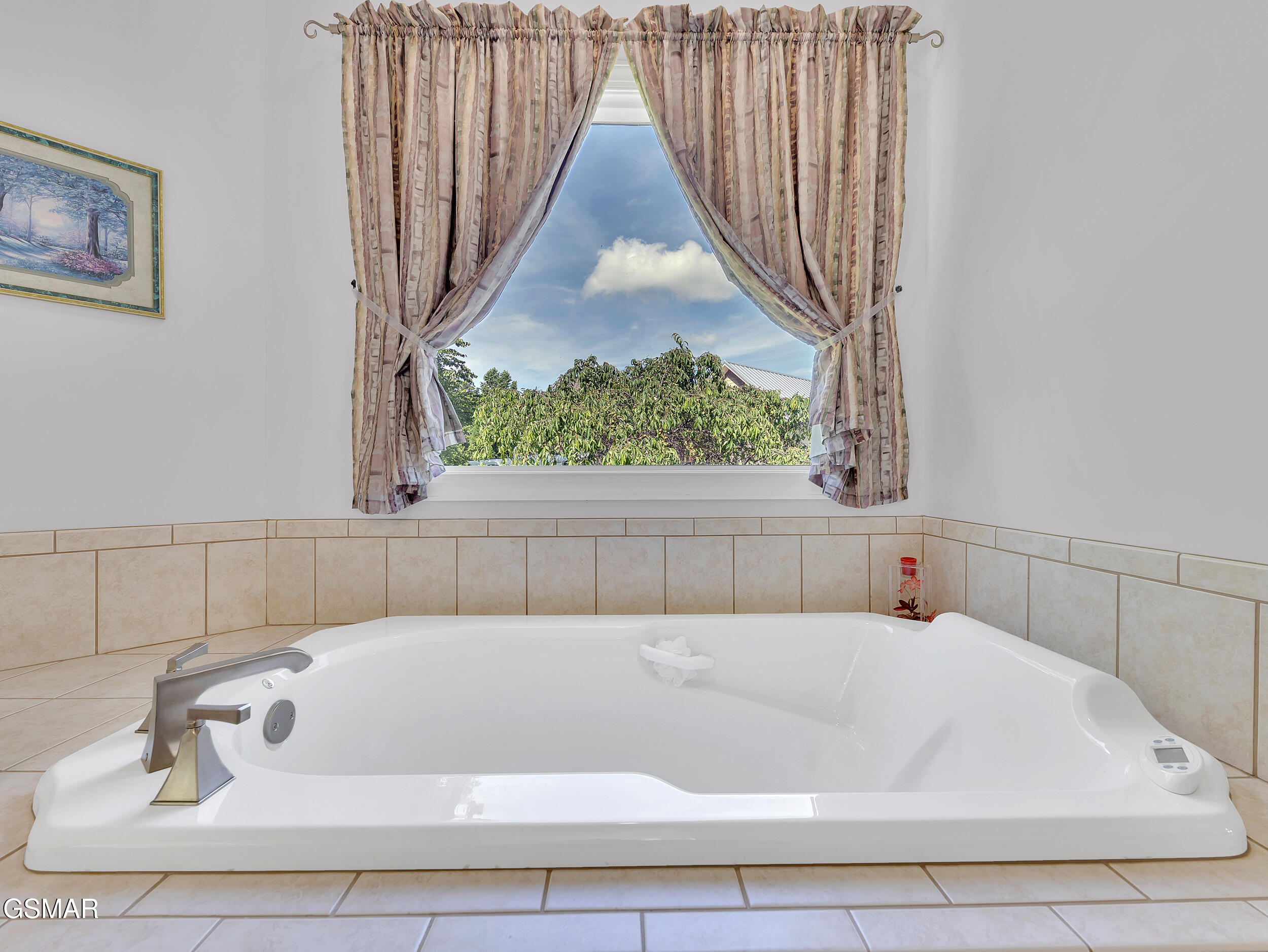 Mooresburg, Tennessee, 37811, United States, 2 Bedrooms Bedrooms, ,4 BathroomsBathrooms,Residential,For Sale,1861149