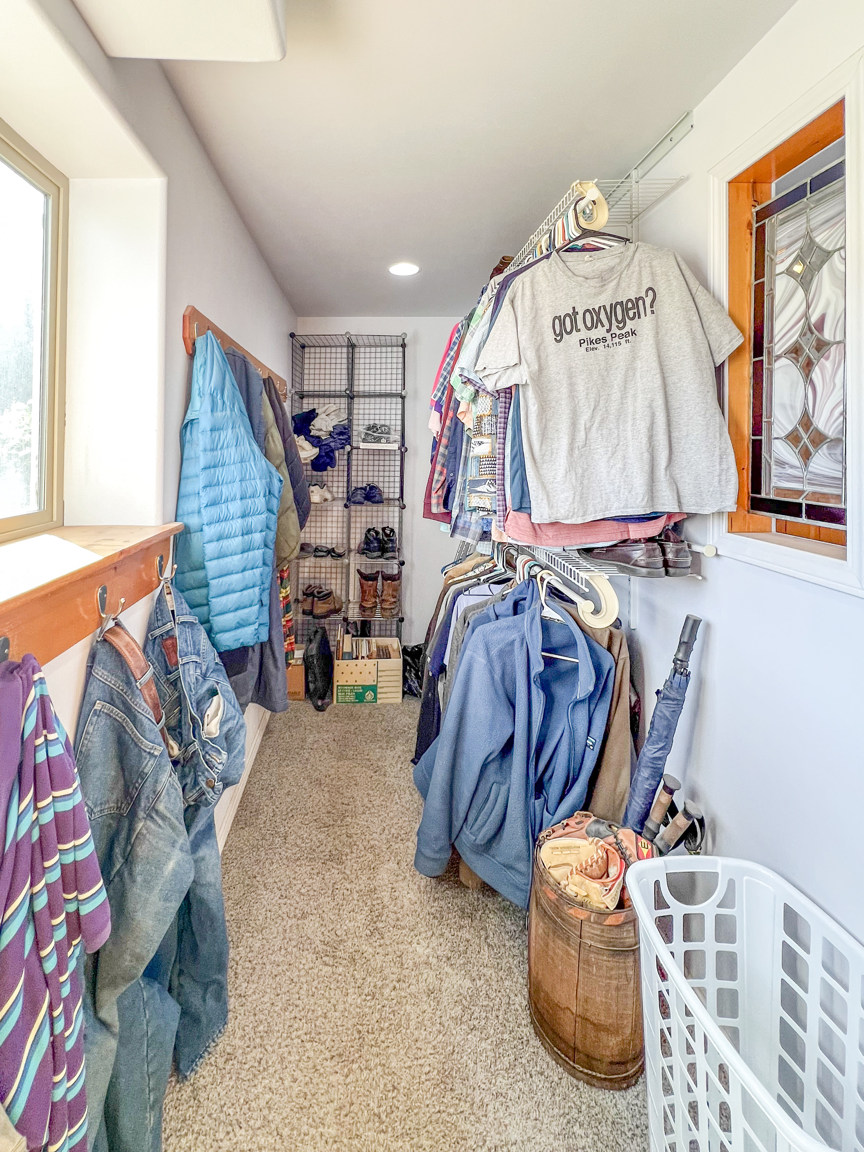 Kettle Falls, Washington, 99141, United States, 4 Bedrooms Bedrooms, ,4 BathroomsBathrooms,Residential,For Sale,1984366