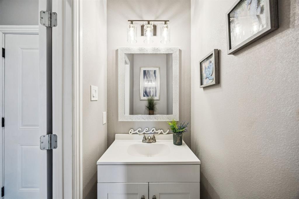 Edgewood, Texas, 75169, United States, 3 Bedrooms Bedrooms, ,3 BathroomsBathrooms,Residential,For Sale,1994532