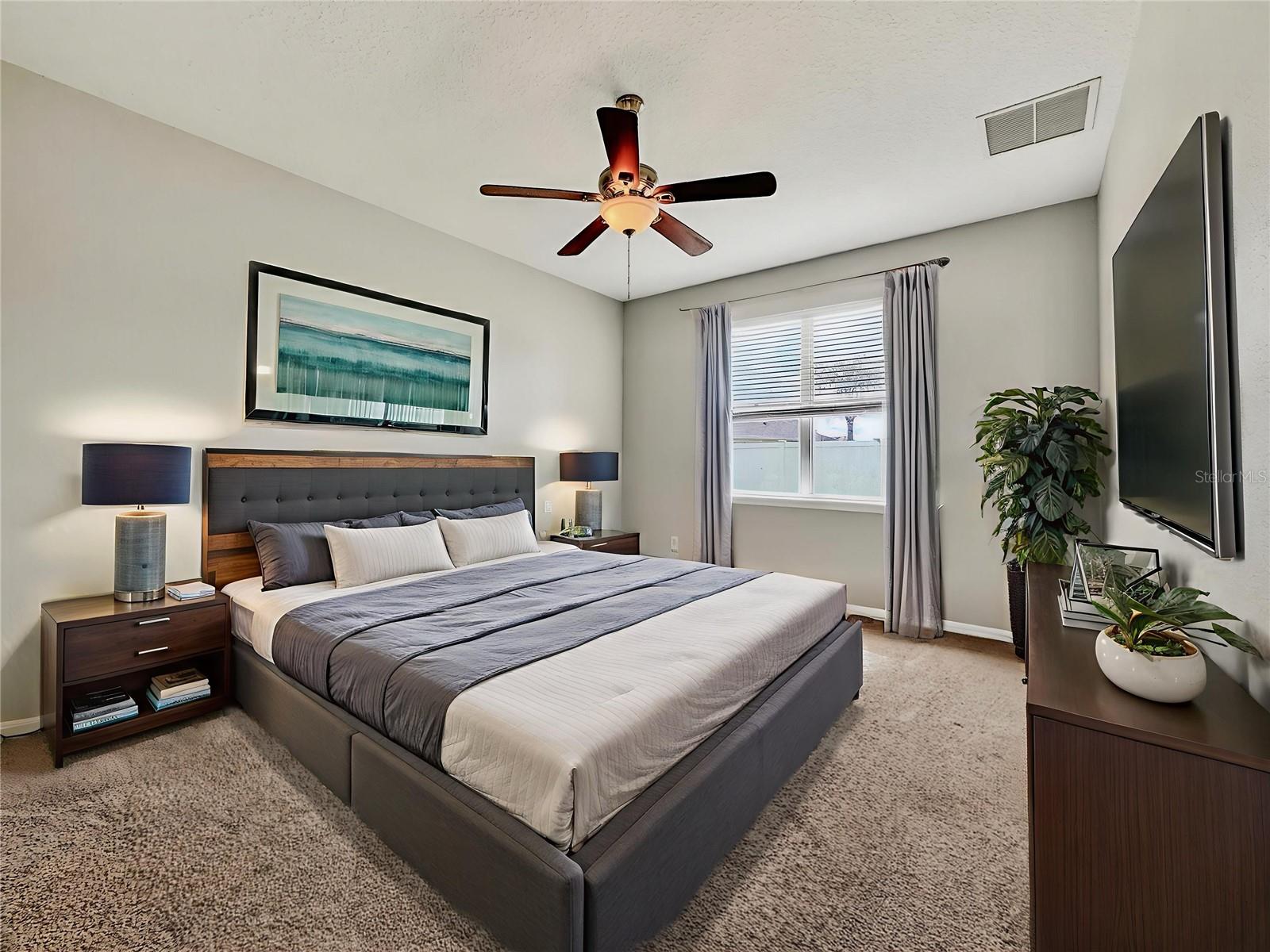 WINTER GARDEN, Florida, 34787, United States, 5 Bedrooms Bedrooms, ,3 BathroomsBathrooms,Residential,For Sale,1974111