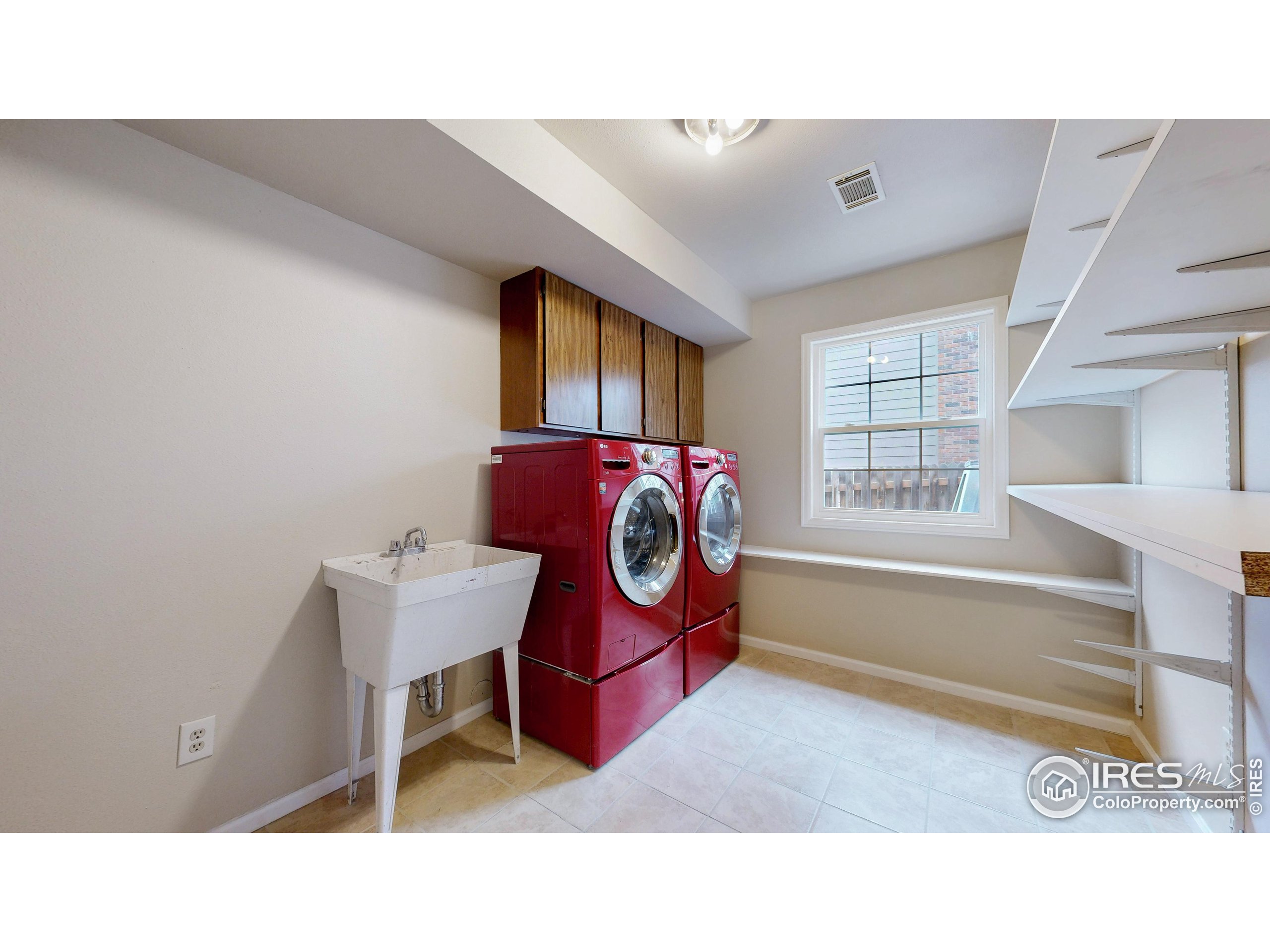 Fort Collins, Colorado, 80525, United States, 4 Bedrooms Bedrooms, ,3 BathroomsBathrooms,Residential,For Sale,1793613