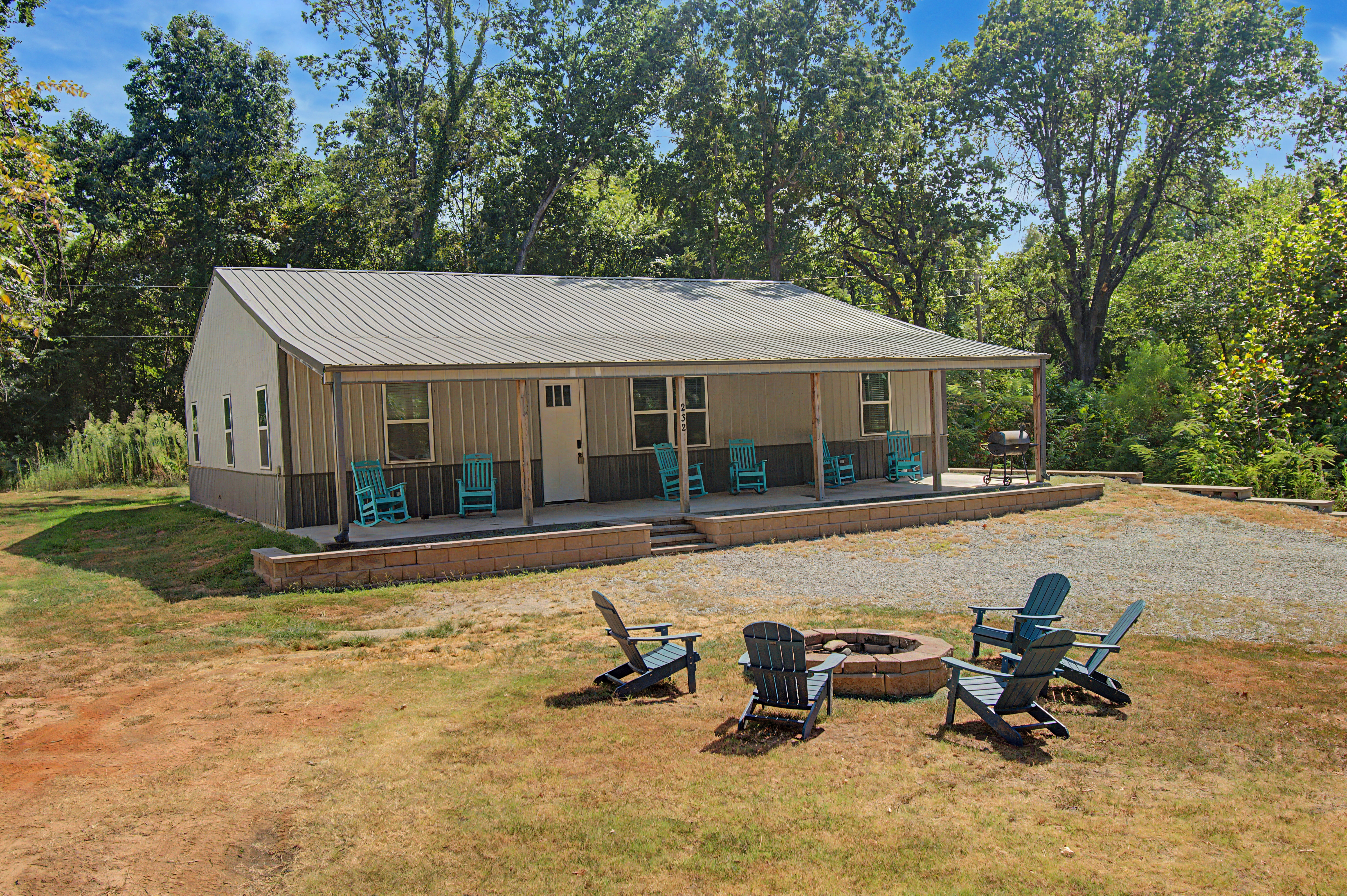 Oak Hollow Rd, Eufaula, OK 74432