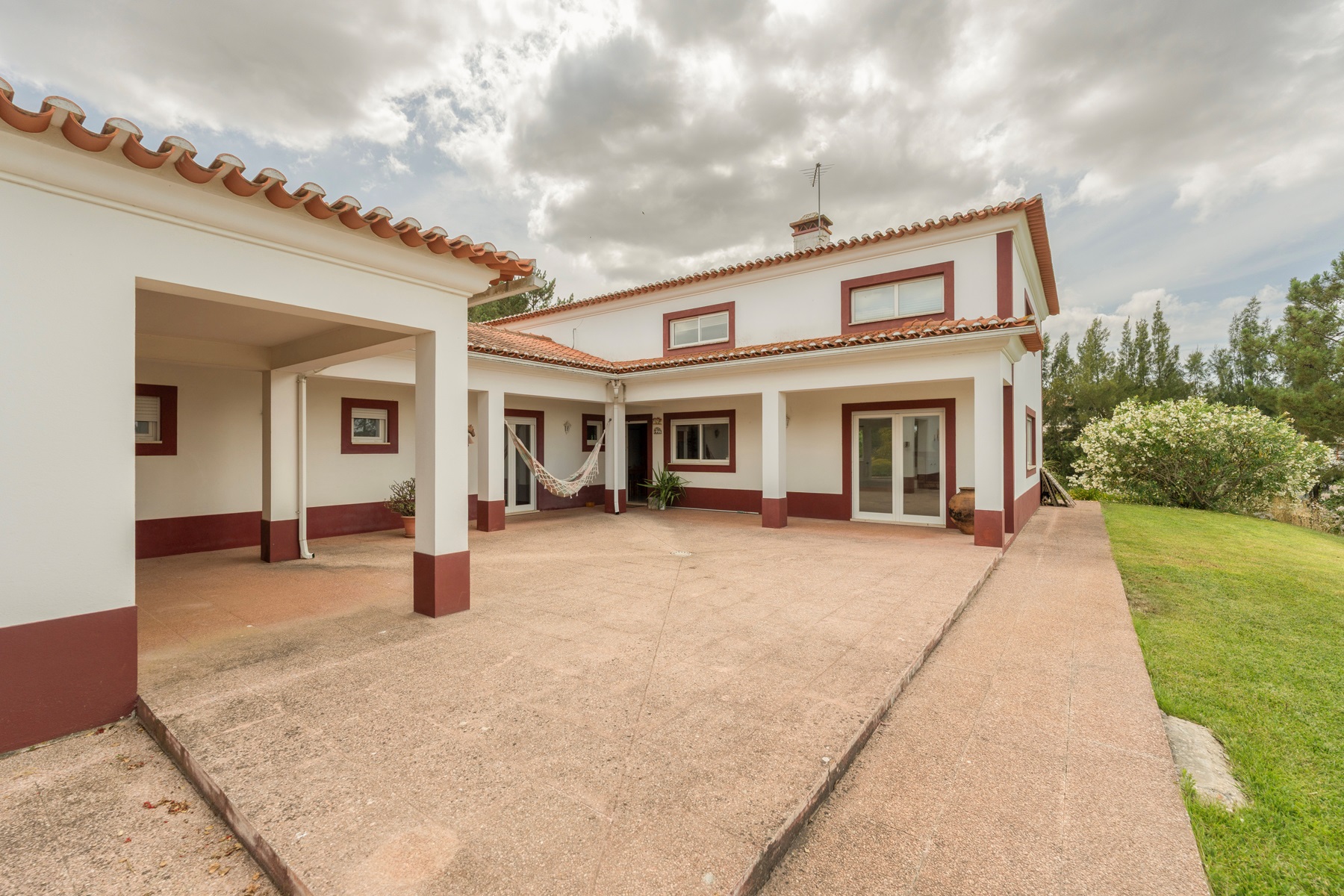  Country Estate, 4 bedrooms, for Sale - 物件實景