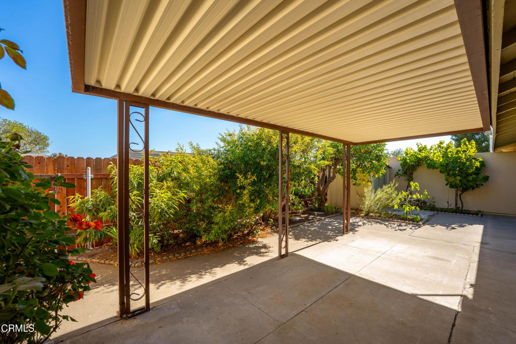Camarillo, California, 93010, United States, 2 Bedrooms Bedrooms, ,2 BathroomsBathrooms,Residential,For Sale,1931047