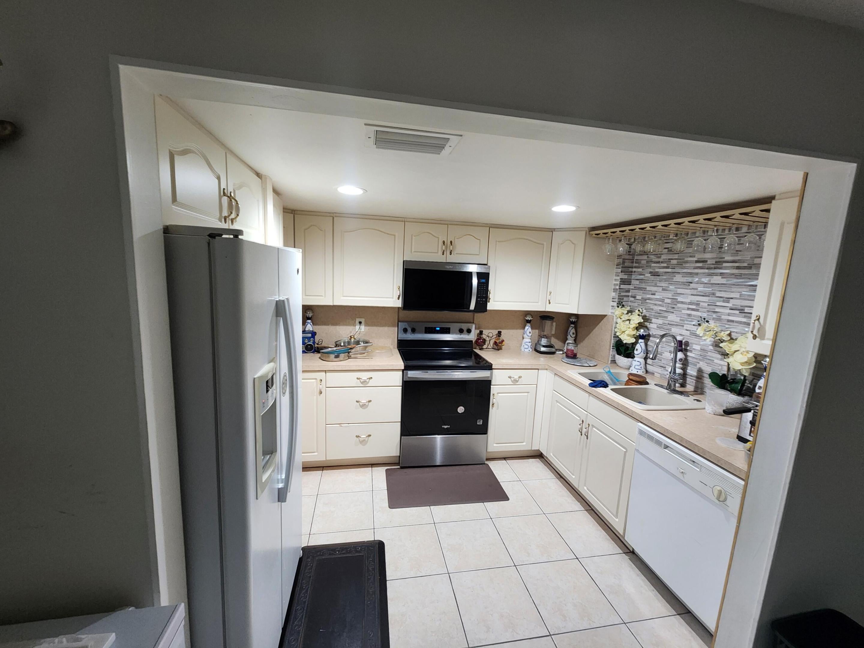 Boynton Beach, Florida, 33426, United States, 3 Bedrooms Bedrooms, ,3 BathroomsBathrooms,Residential,For Sale,2048251