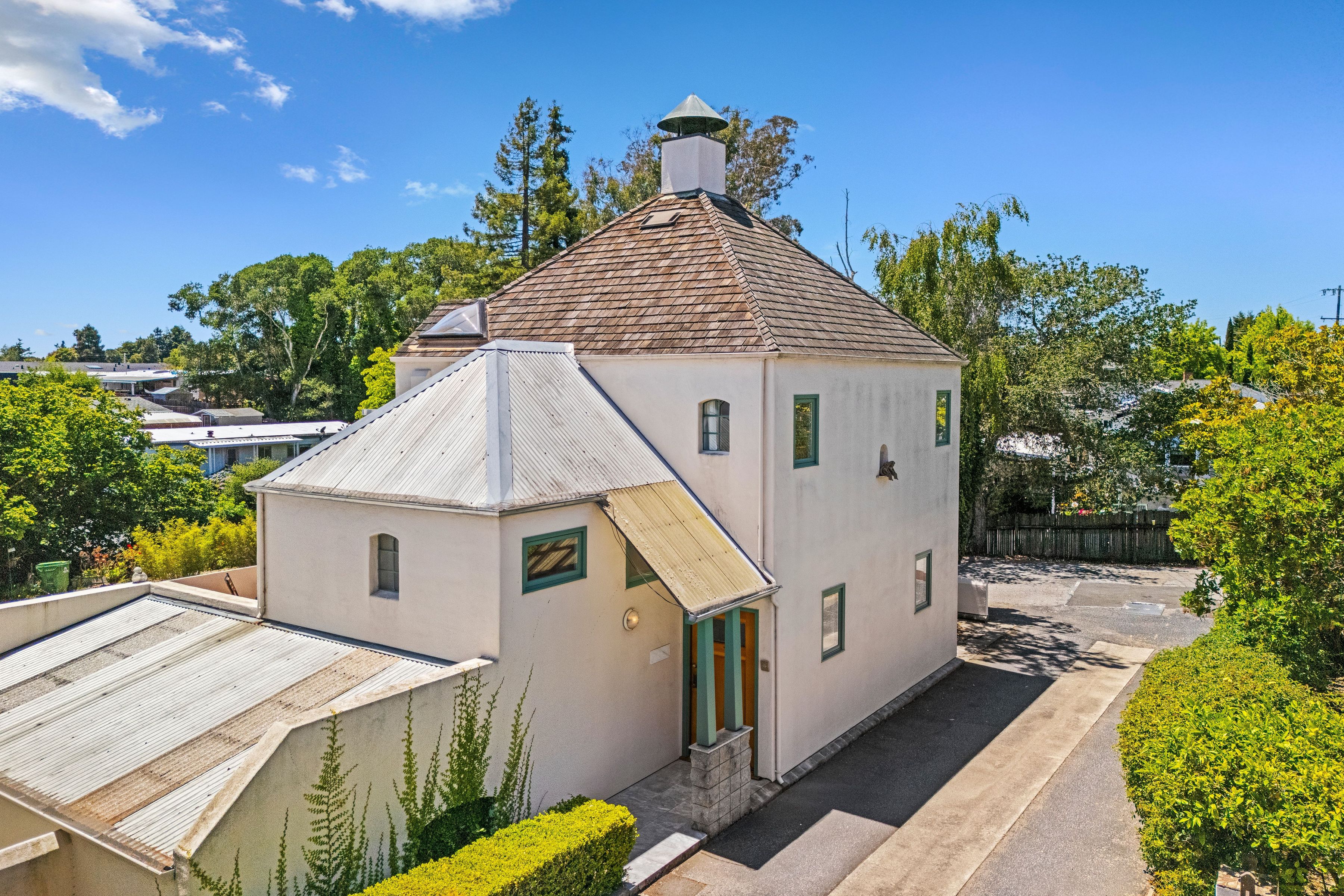  5492 Silver Birch Lane - 物件實景