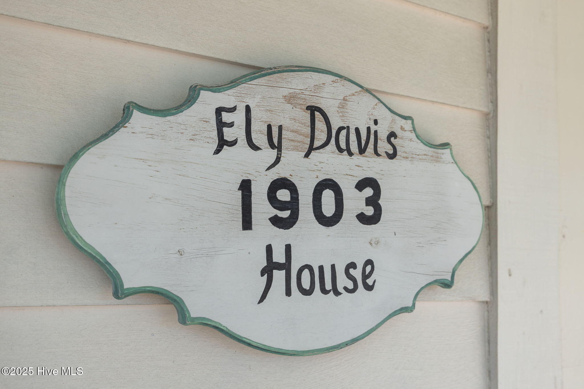 Beaufort, North Carolina, 28516, United States, 3 Bedrooms Bedrooms, ,2 BathroomsBathrooms,Residential,For Sale,1994463