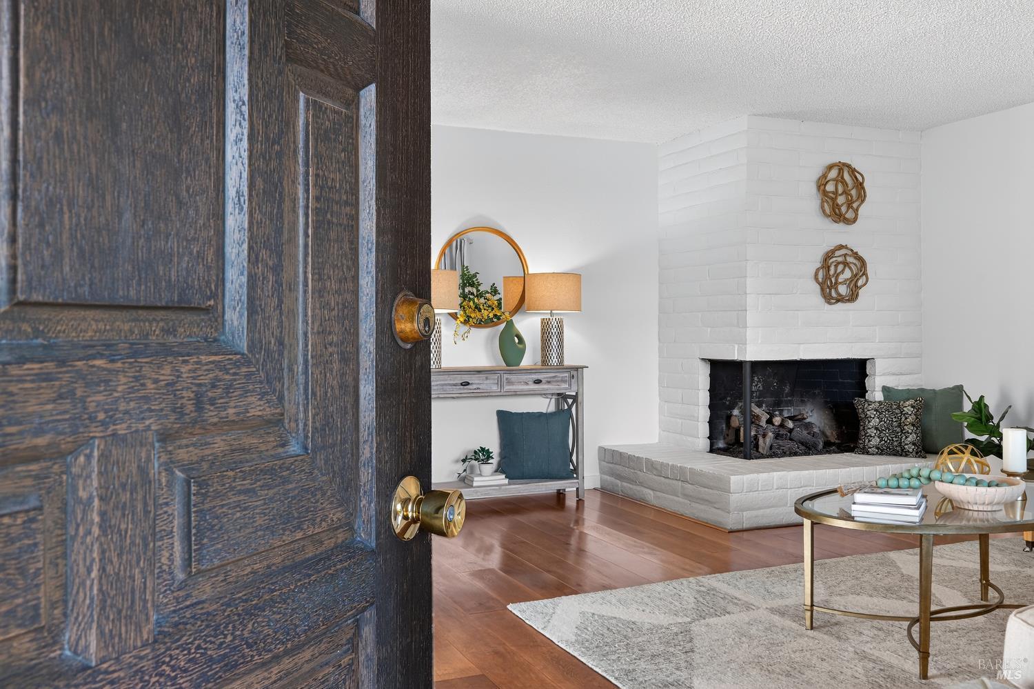 Sonoma, California, 95476, United States, 2 Bedrooms Bedrooms, ,2 BathroomsBathrooms,Residential,For Sale,2015978