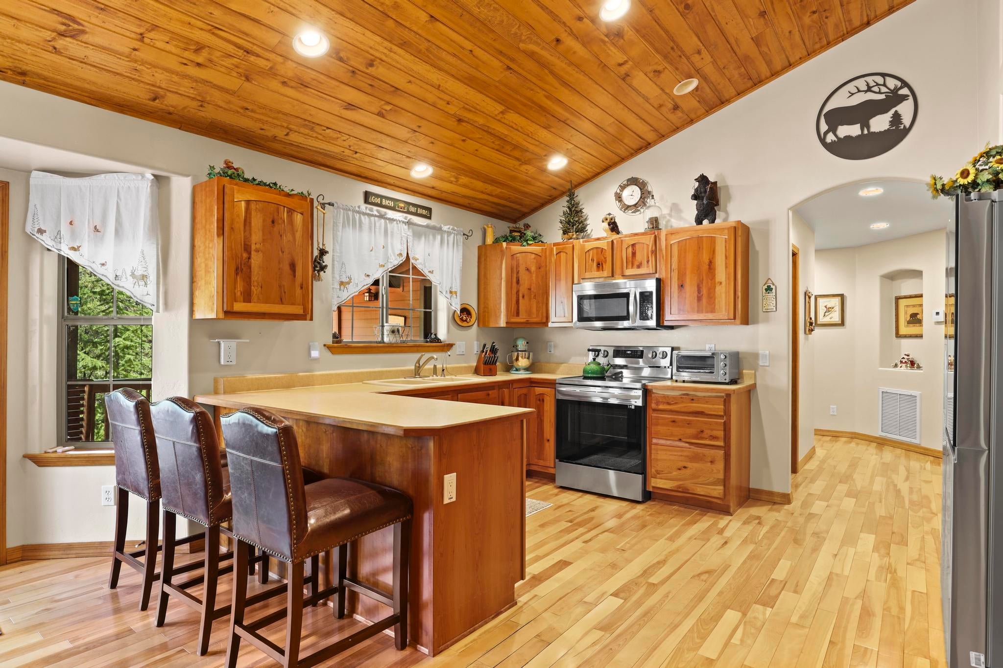 Pine, Arizona, 85544, United States, 4 Bedrooms Bedrooms, ,2 BathroomsBathrooms,Residential,For Sale,1910772