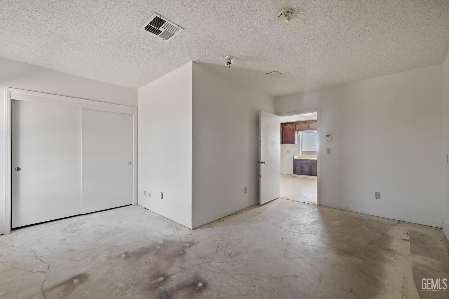 Mc Farland, California, 93250, United States, 3 Bedrooms Bedrooms, ,2 BathroomsBathrooms,Residential,For Sale,1994754