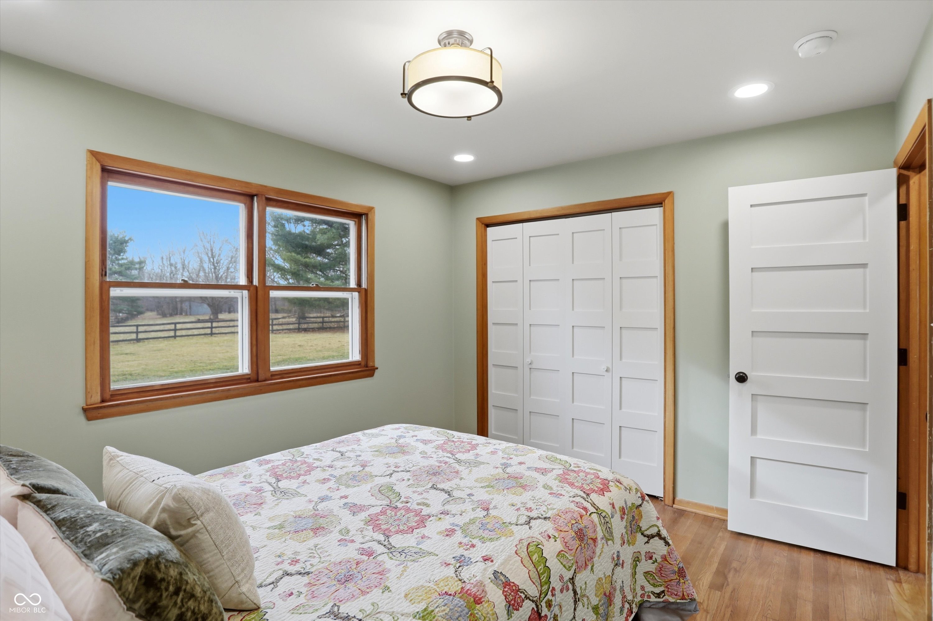 Zionsville, Indiana, 46077, United States, 3 Bedrooms Bedrooms, ,2 BathroomsBathrooms,Residential,For Sale,2008778