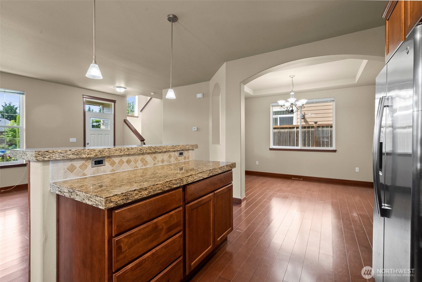 Puyallup, Washington, 98374, United States, 3 Bedrooms Bedrooms, ,3 BathroomsBathrooms,Residential,For Sale,1849998