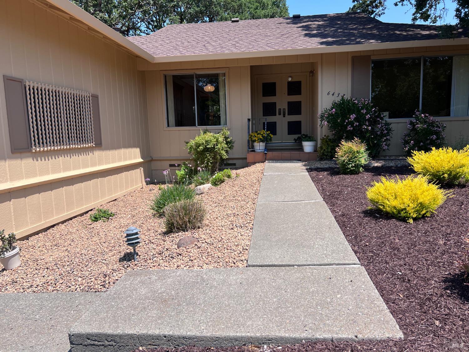 Santa Rosa, California, 95409, United States, 2 Bedrooms Bedrooms, ,2 BathroomsBathrooms,Residential,For Sale,1885224