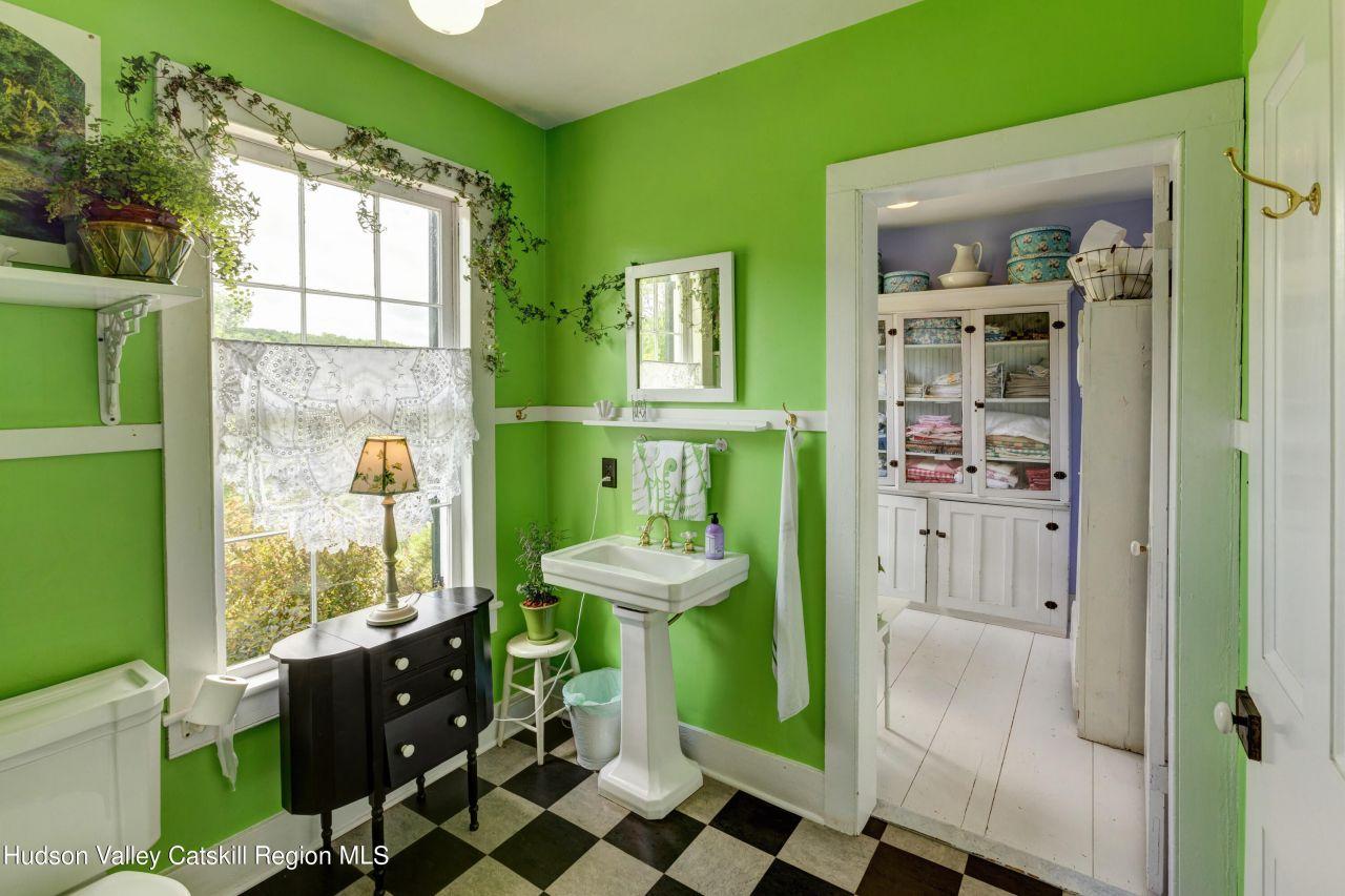 Bovina, New York, 13740, United States, 4 Bedrooms Bedrooms, ,2 BathroomsBathrooms,Residential,For Sale,1826483