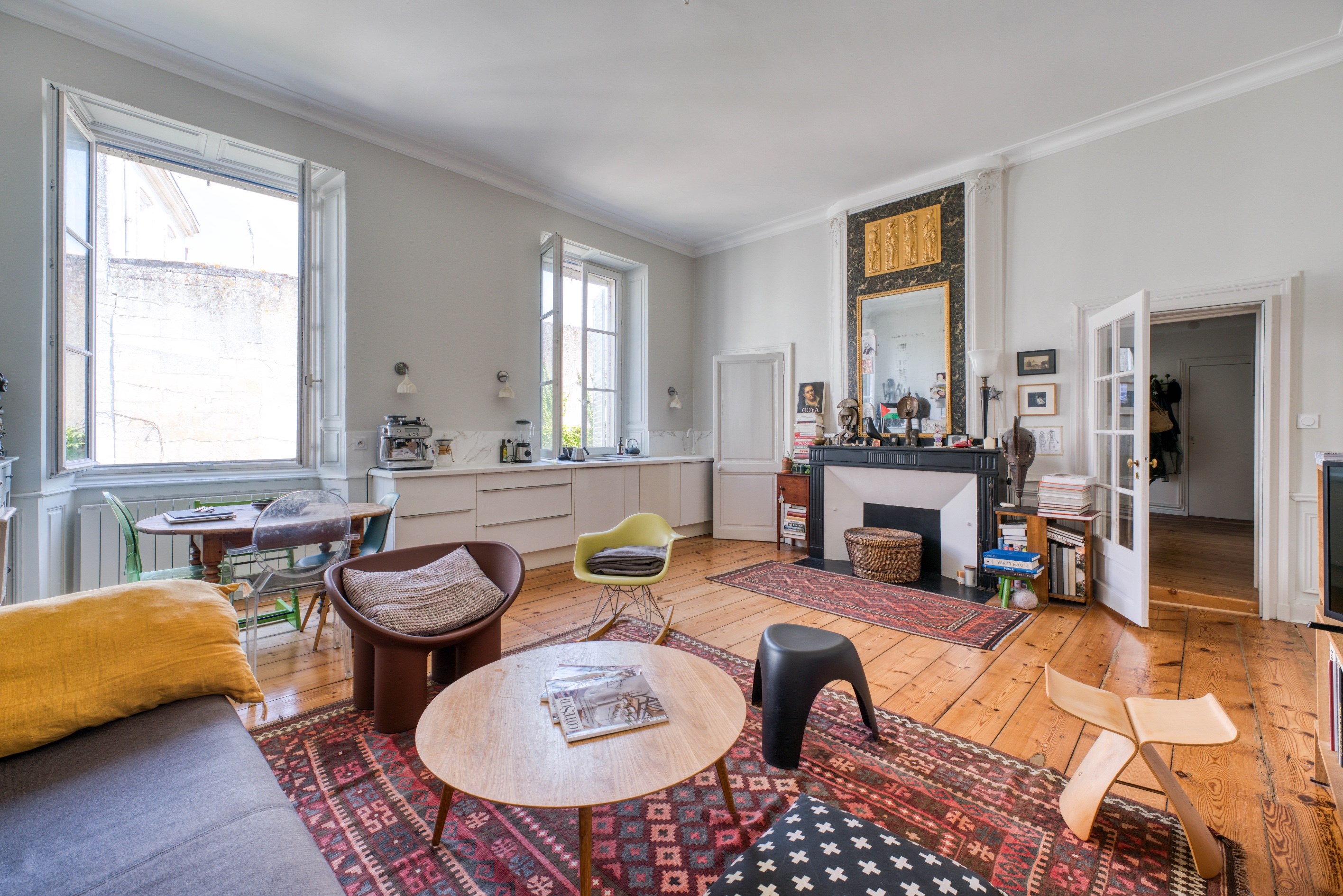  A refined urban retreat, ideally located just steps from the harbour and the ci… - 物件實景