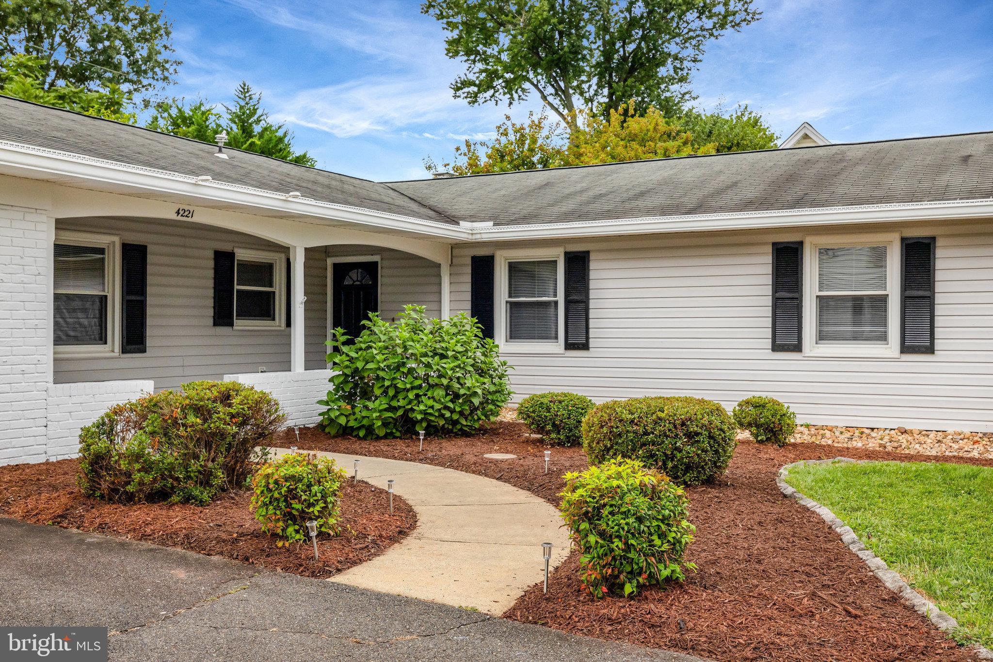 Fairfax, Virginia, 22033, United States, 4 Bedrooms Bedrooms, ,2 BathroomsBathrooms,Residential,For Sale,1927804