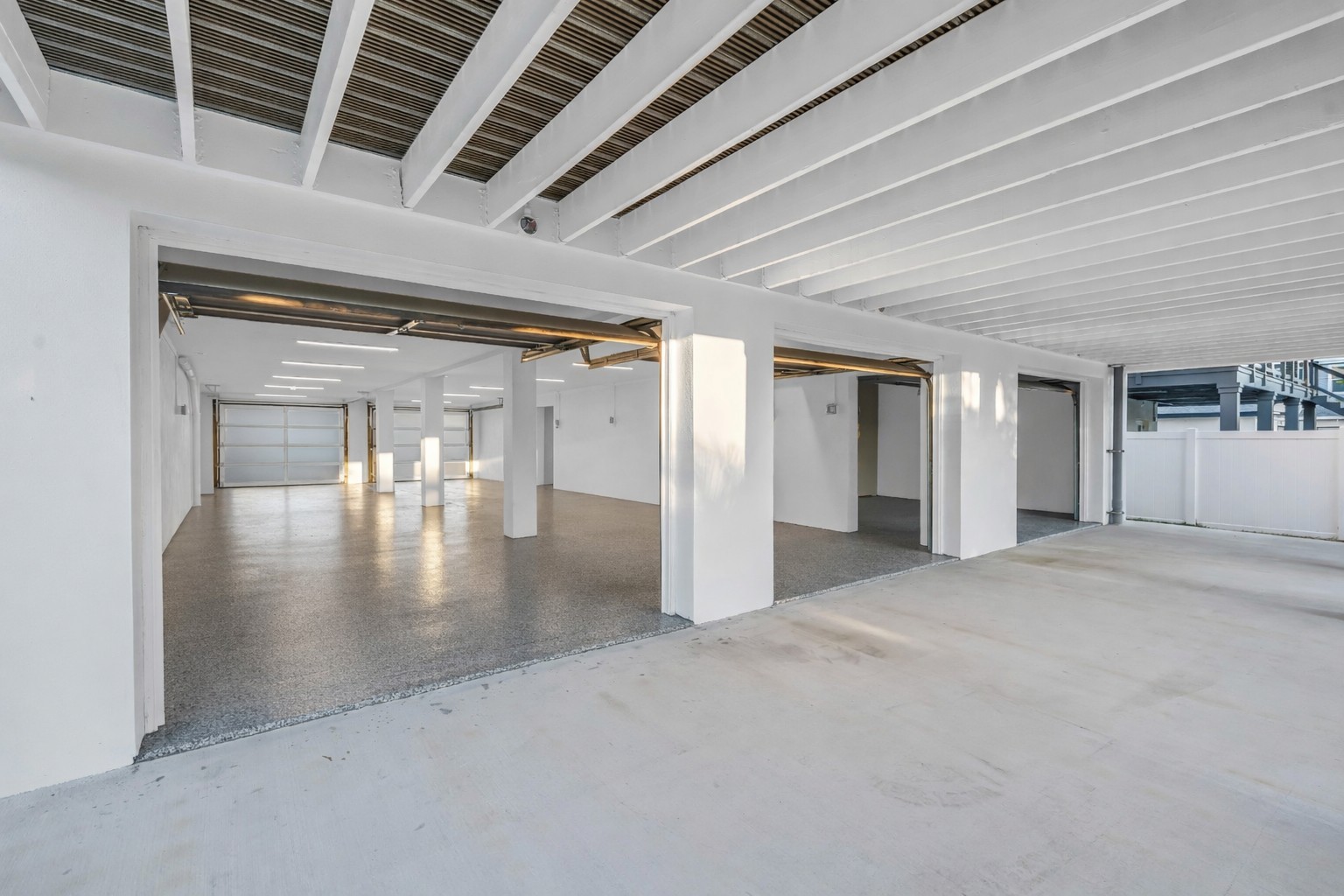 St Petersburg, Florida, 33703, United States, 5 Bedrooms Bedrooms, ,5 BathroomsBathrooms,Residential,For Sale,2013294