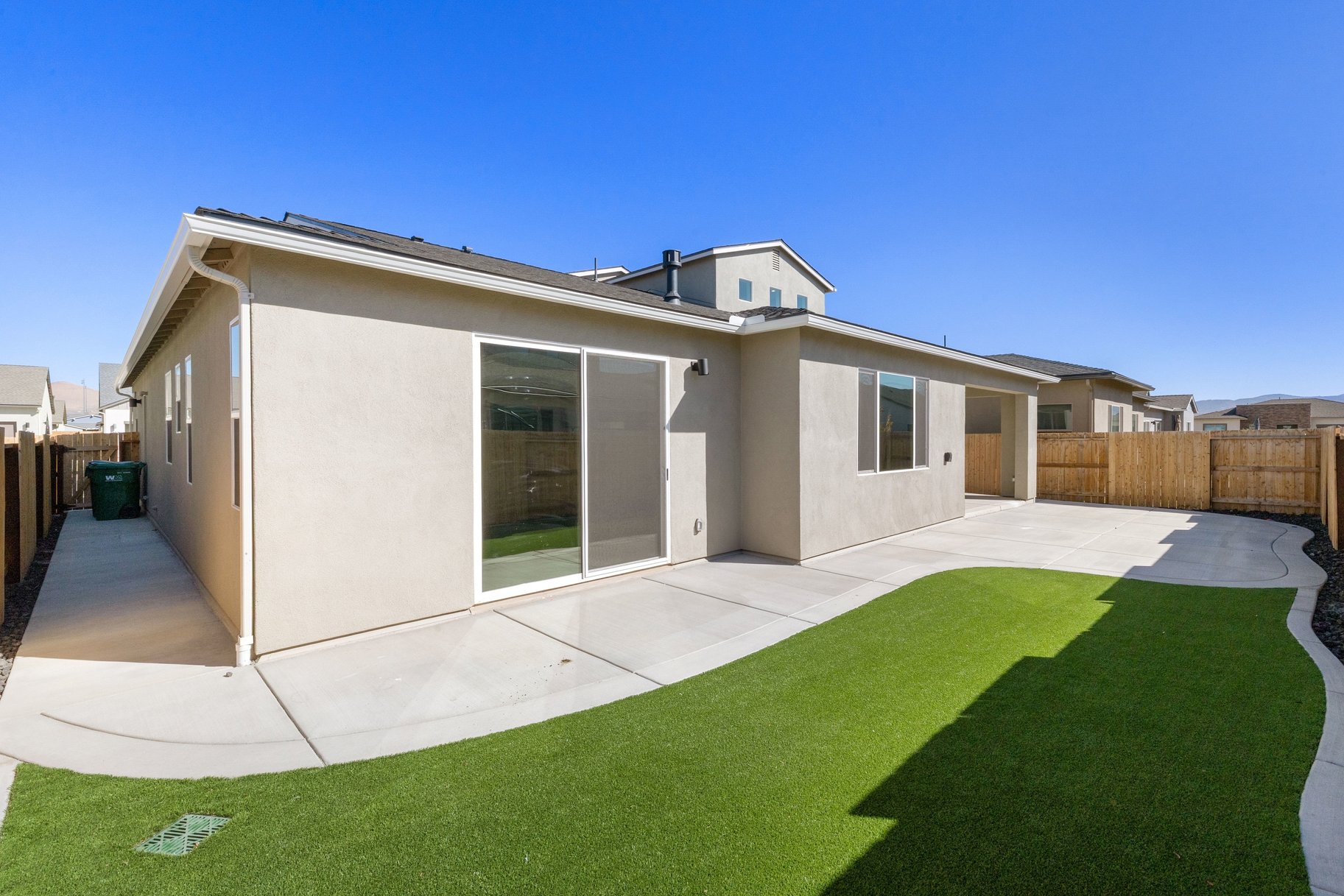  Beyond Builder Standard: Elevated Design, Flexible Living, Mountain Views - 物件實景