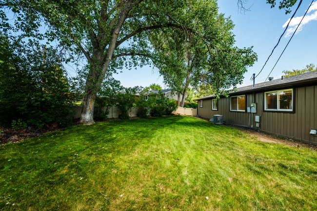 Buffalo, Wyoming, 82834, United States, 5 Bedrooms Bedrooms, ,2 BathroomsBathrooms,Residential,For Sale,1916157
