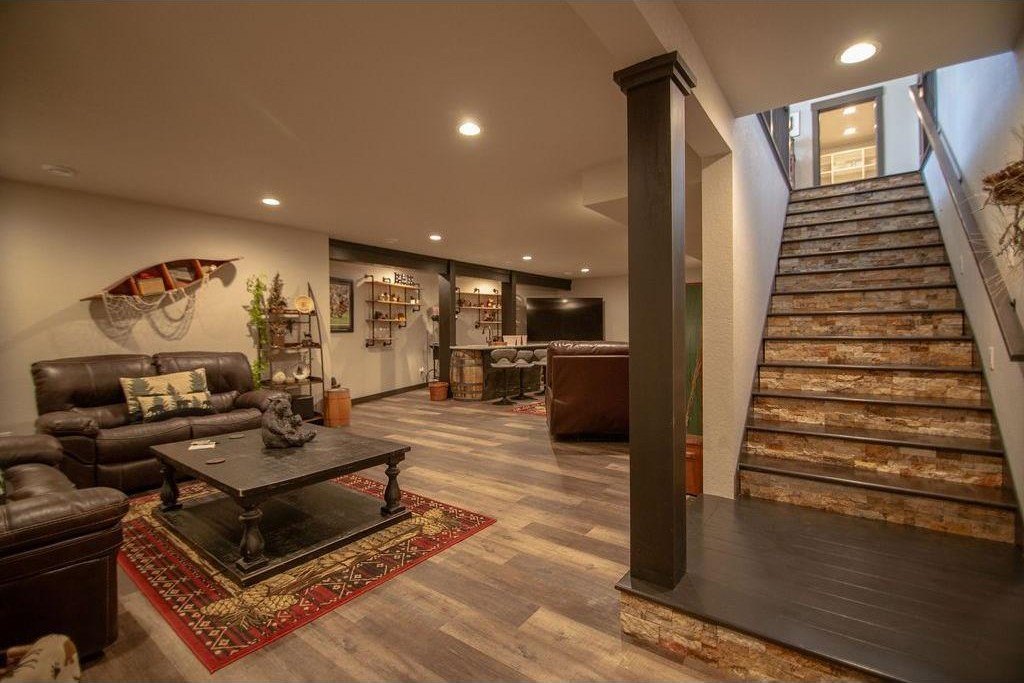 Alexandria, Minnesota, 56308, United States, 4 Bedrooms Bedrooms, ,4 BathroomsBathrooms,Residential,For Sale,2039906