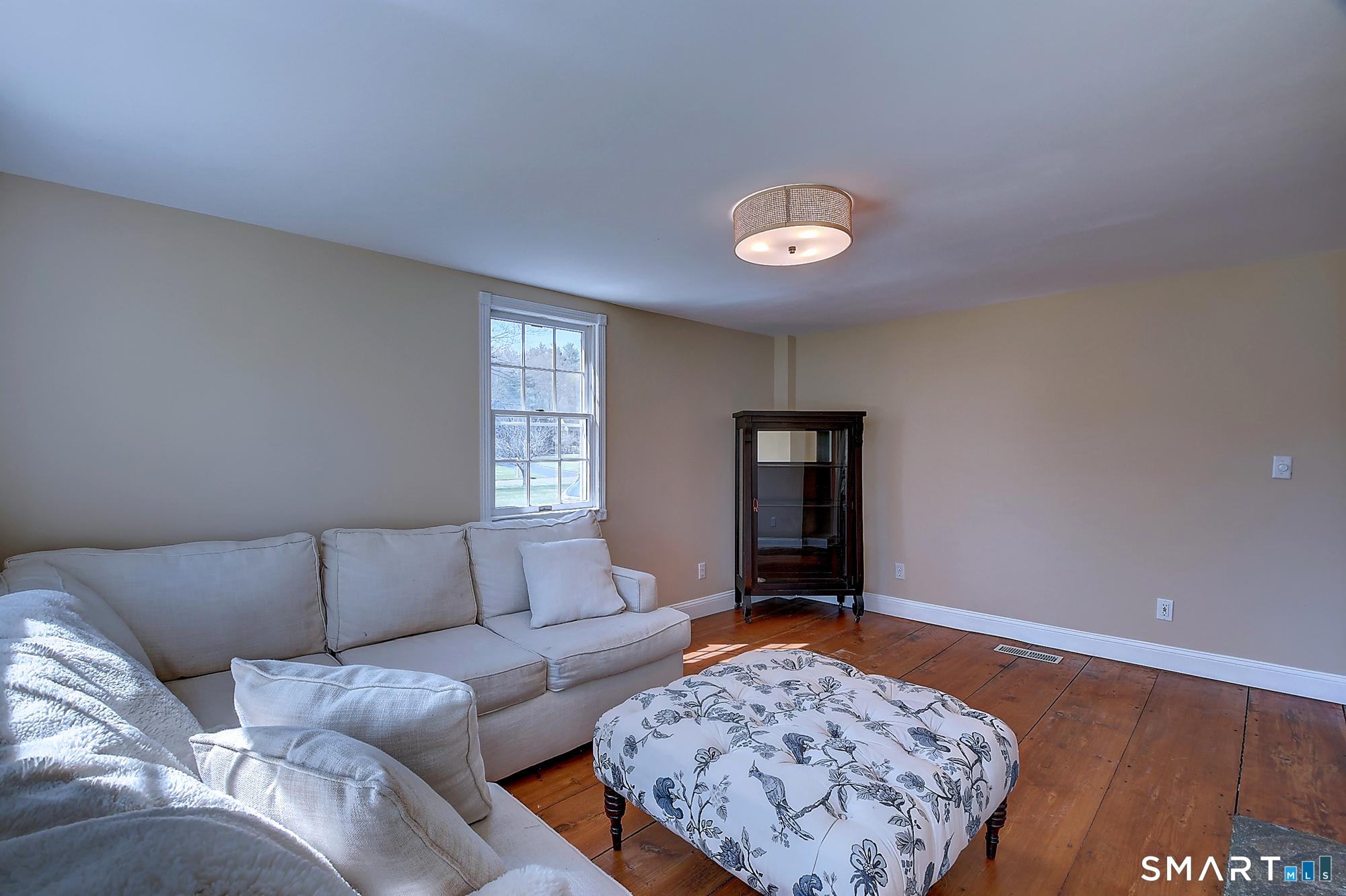 223, Connecticut, 06035, United States, 4 Bedrooms Bedrooms, ,3 BathroomsBathrooms,Residential,For Sale,2042939