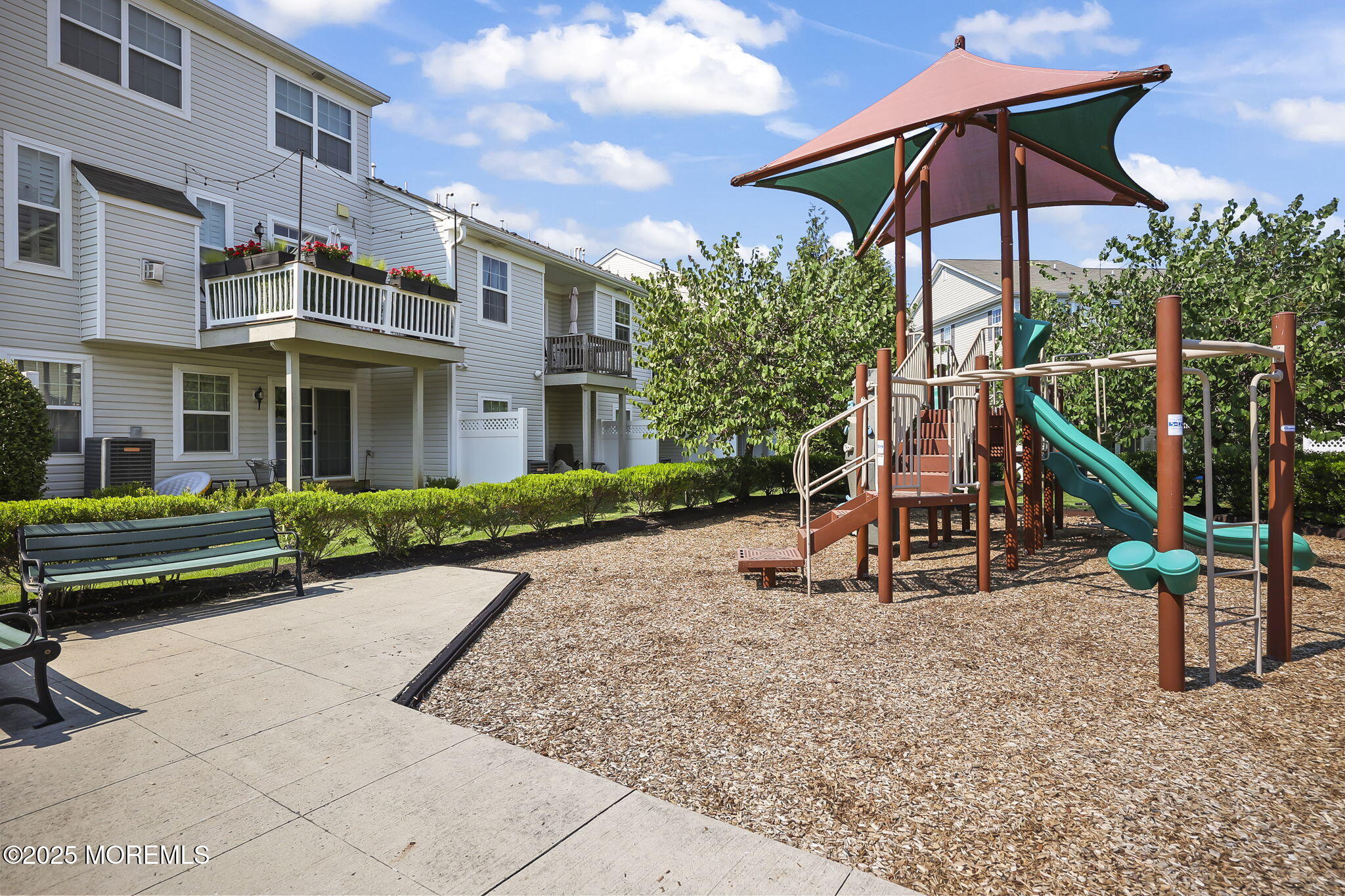 Shrewsbury Boro, New Jersey, 07702, United States, 3 Bedrooms Bedrooms, ,4 BathroomsBathrooms,Residential,For Sale,1942784