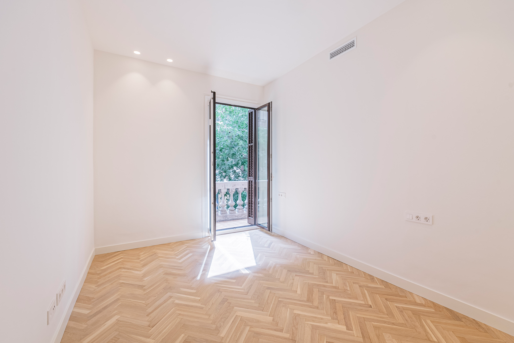  Brand new ground floor with 62 m² patio near Passeig de Sant Joan - 物件實景