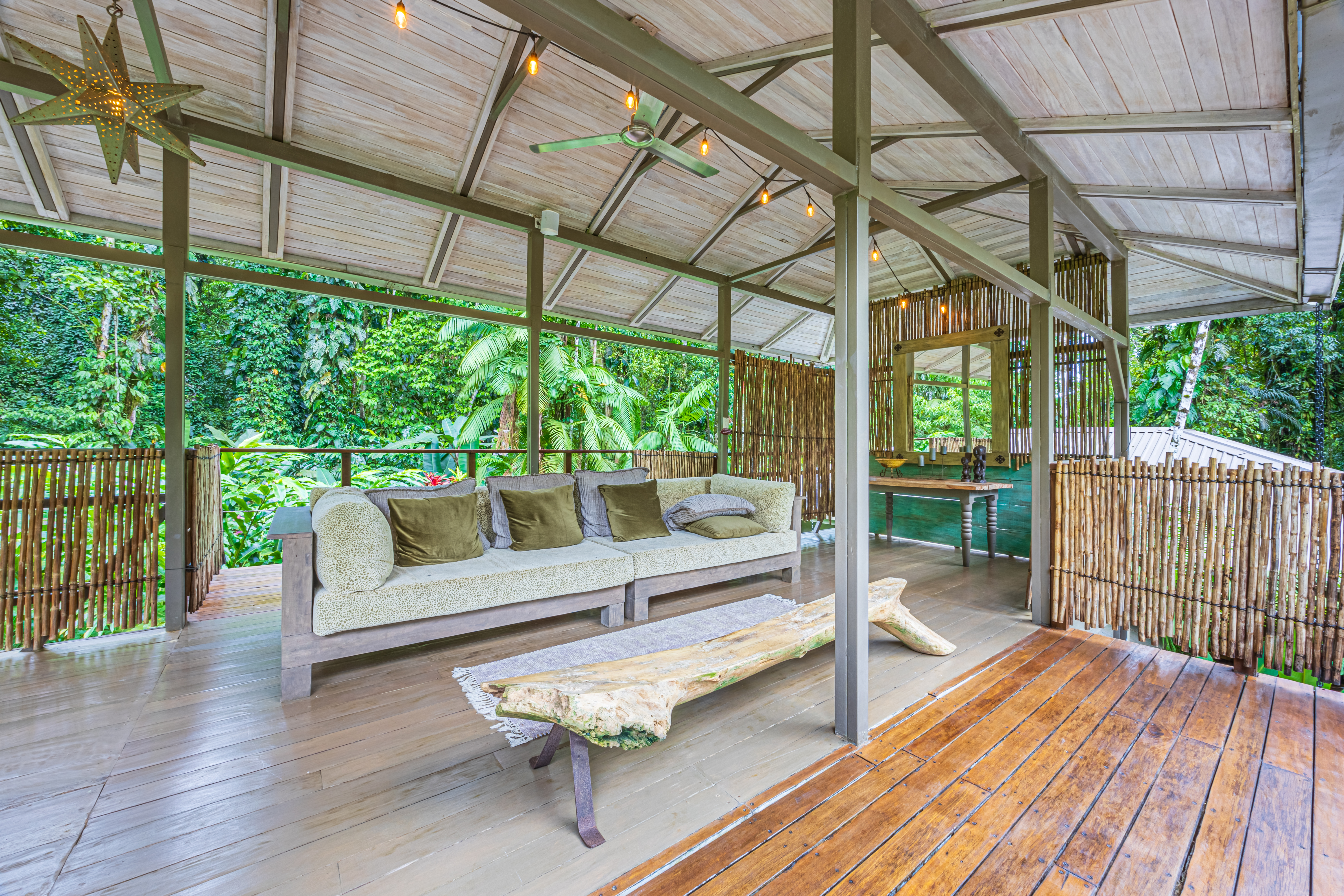 Golfito, Puntarenas, CR, 15 Bedrooms Bedrooms, ,13 BathroomsBathrooms,Residential,For Sale,1903279