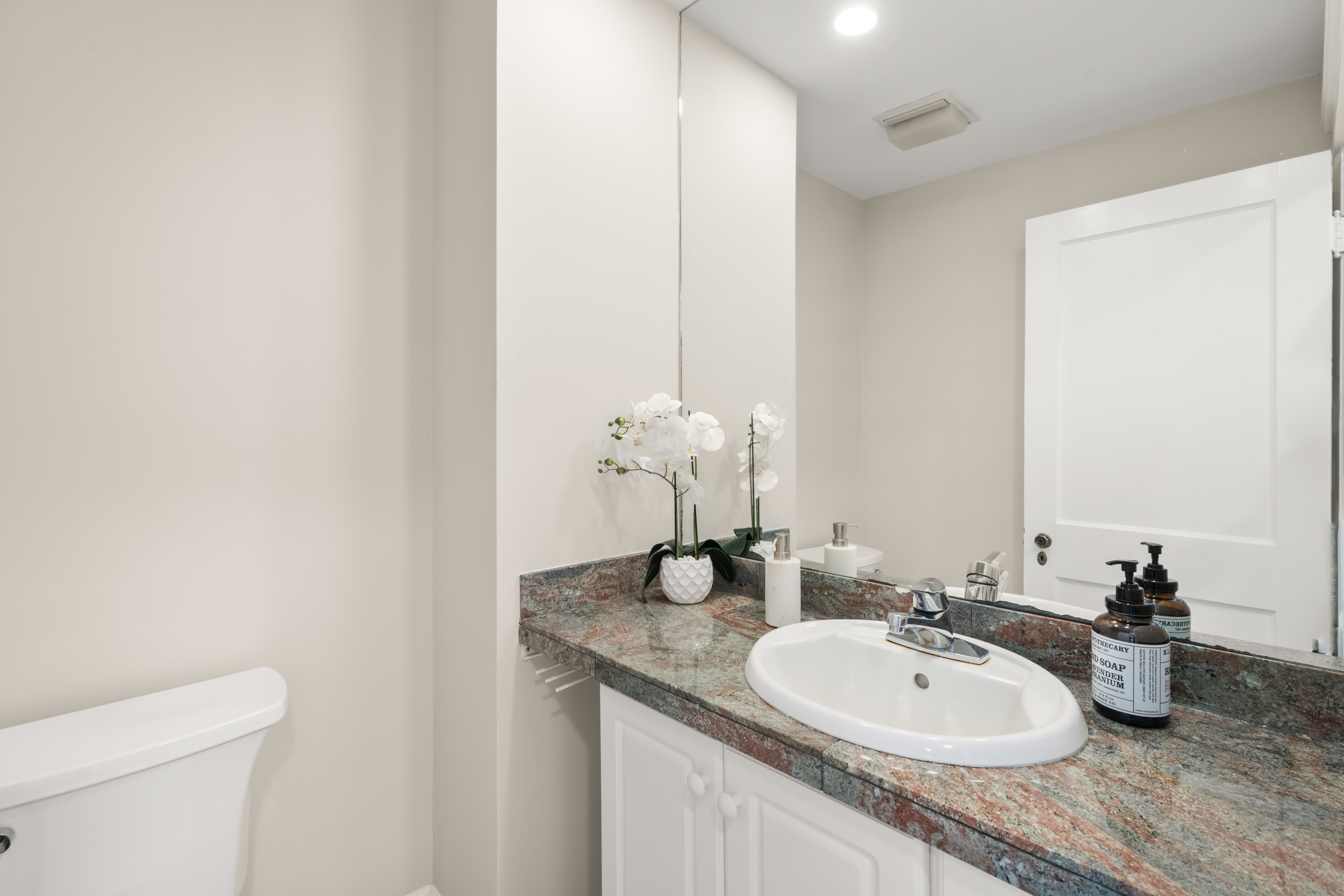 575 Chestnut Street, Newton, MA, 02468 - 物件實景