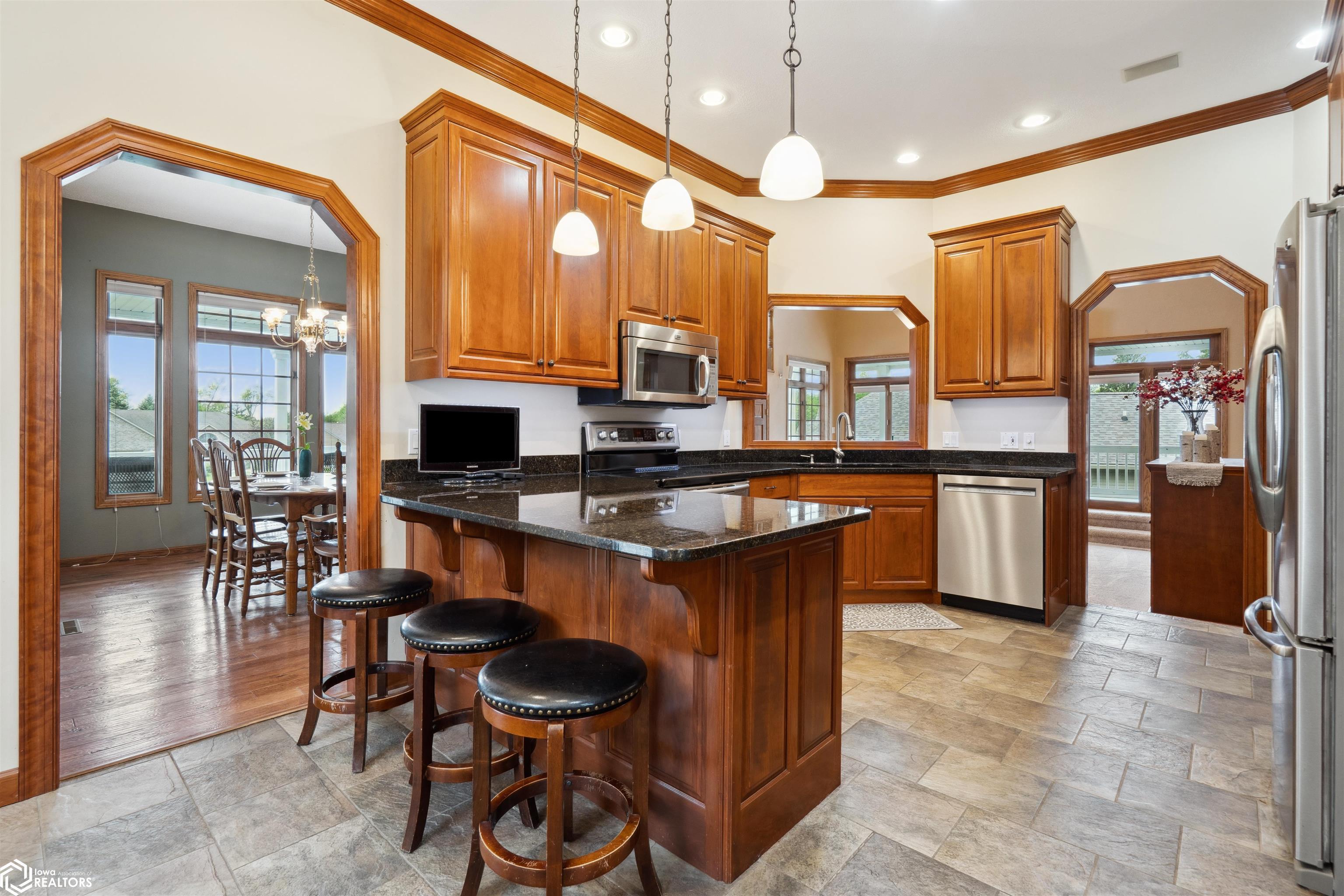 Marshalltown, Iowa, 50158, United States, 4 Bedrooms Bedrooms, ,4 BathroomsBathrooms,Residential,For Sale,1980517