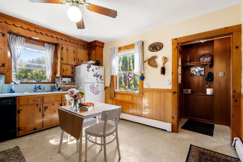 Newton, Massachusetts, 02458, United States, 8 Bedrooms Bedrooms, ,2 BathroomsBathrooms,Residential,For Sale,1940417