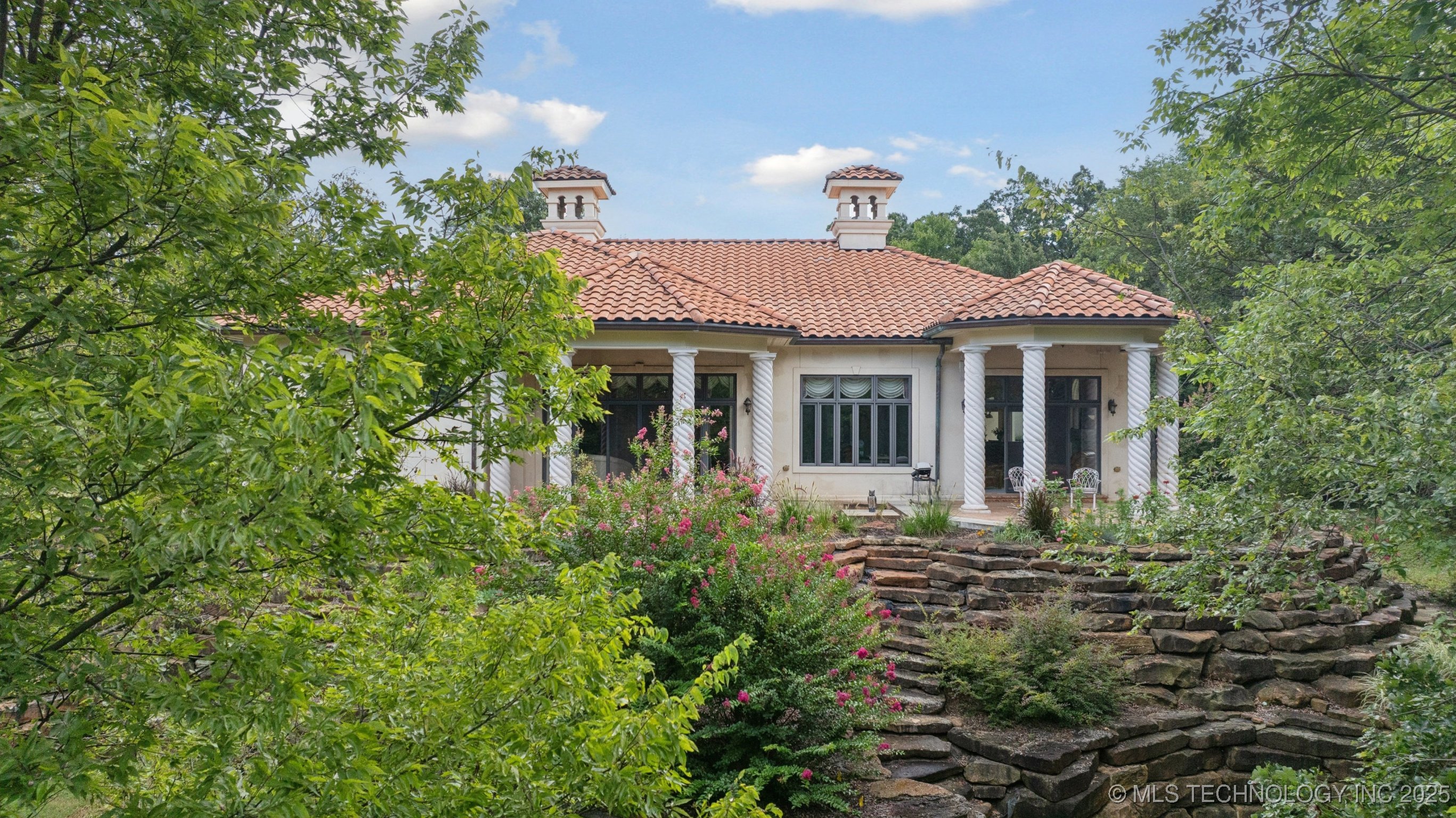 Tulsa, Oklahoma, 74132, United States, 4 Bedrooms Bedrooms, ,3 BathroomsBathrooms,Residential,For Sale,1917084