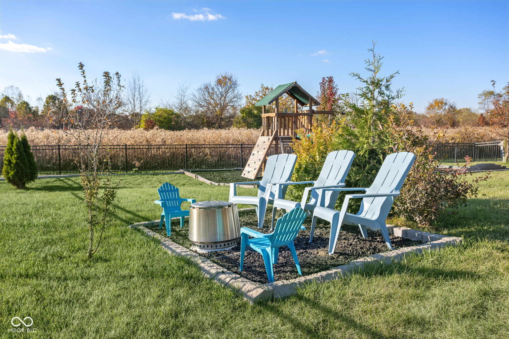 Noblesville, Indiana, 46062, United States, 6 Bedrooms Bedrooms, ,4 BathroomsBathrooms,Residential,For Sale,1987337