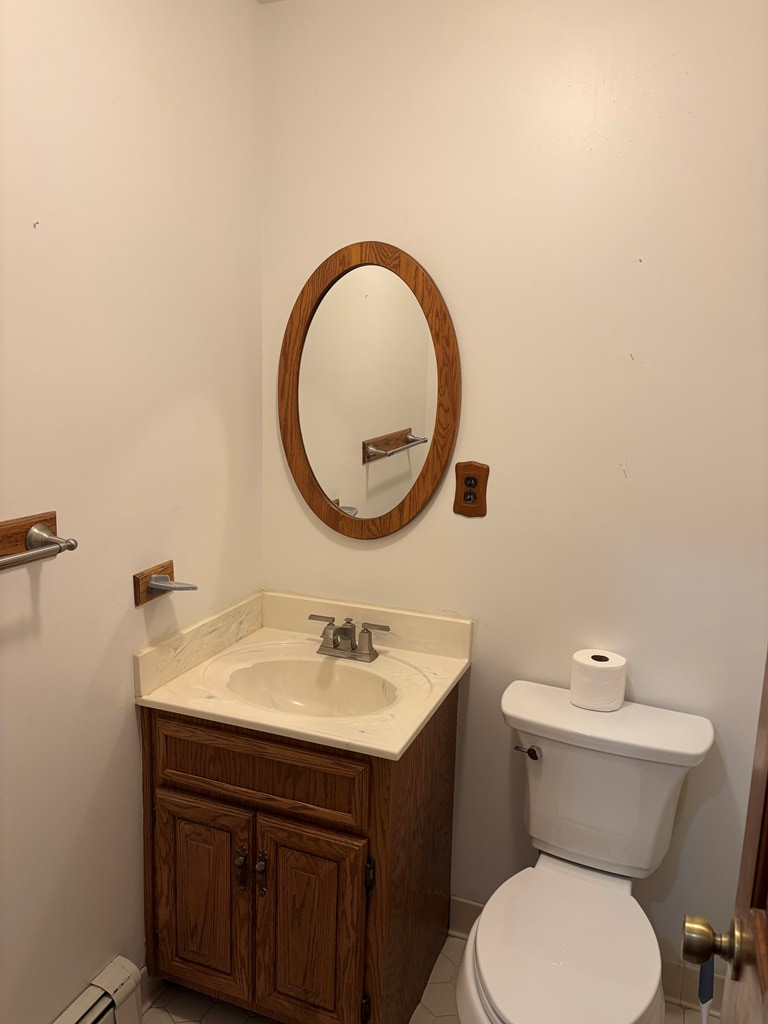 Machipongo, Virginia, 23405, United States, 3 Bedrooms Bedrooms, ,3 BathroomsBathrooms,Residential,For Sale,2003138