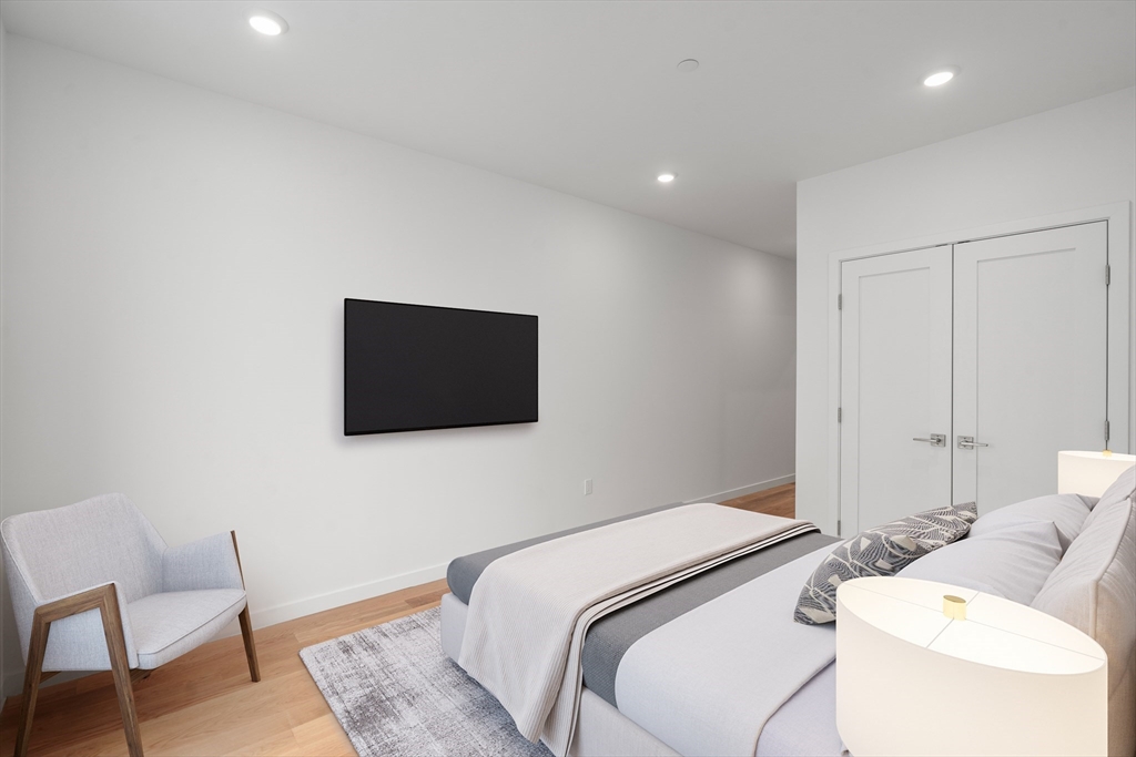 Boston, Massachusetts, 02127, United States, 2 Bedrooms Bedrooms, ,2 BathroomsBathrooms,Residential,For Sale,1901833