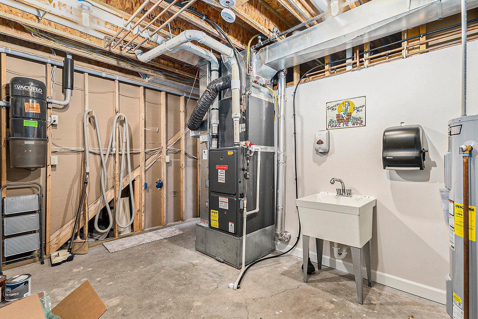 Ludington, Michigan, 49431, United States, 3 Bedrooms Bedrooms, ,3 BathroomsBathrooms,Residential,For Sale,1978404