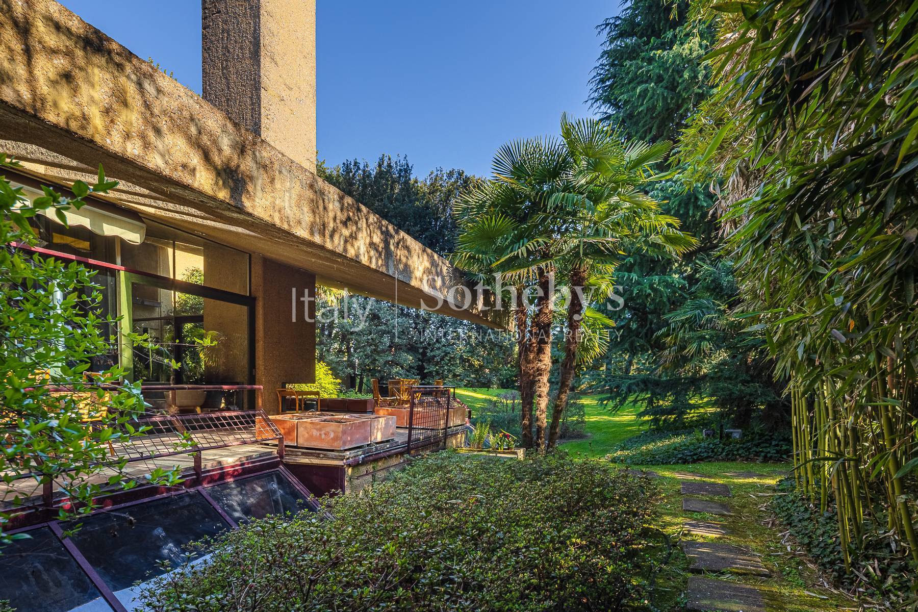  Designer villa surrounded by greenery - 物件實景