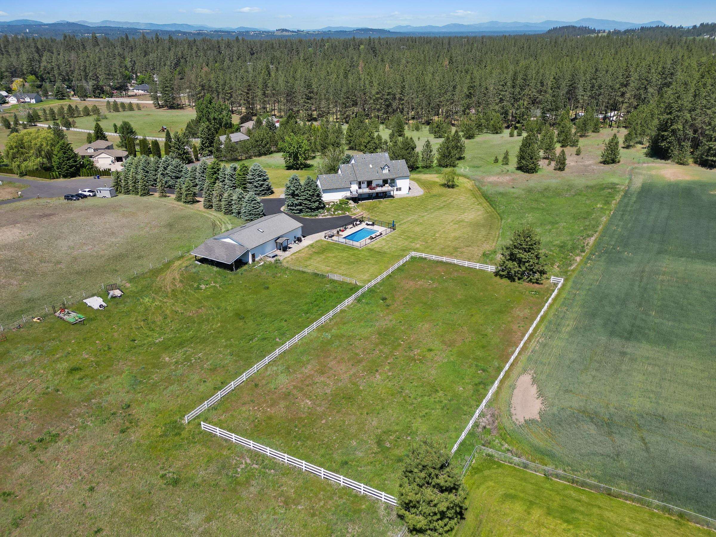 Mead, Washington, 99021, United States, 5 Bedrooms Bedrooms, ,5 BathroomsBathrooms,Residential,For Sale,1838740
