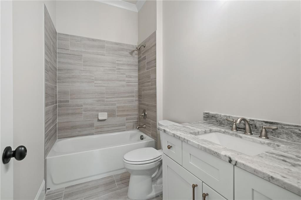 Gainesville, Georgia, 30506, United States, 4 Bedrooms Bedrooms, ,5 BathroomsBathrooms,Residential,For Sale,2008564