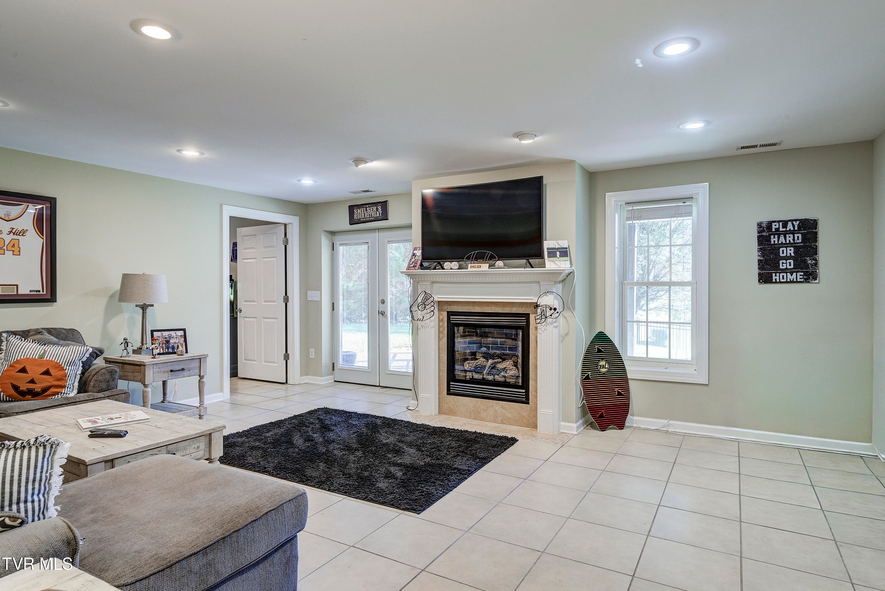 Johnson City, Tennessee, 37604, United States, 5 Bedrooms Bedrooms, ,3 BathroomsBathrooms,Residential,For Sale,1964815