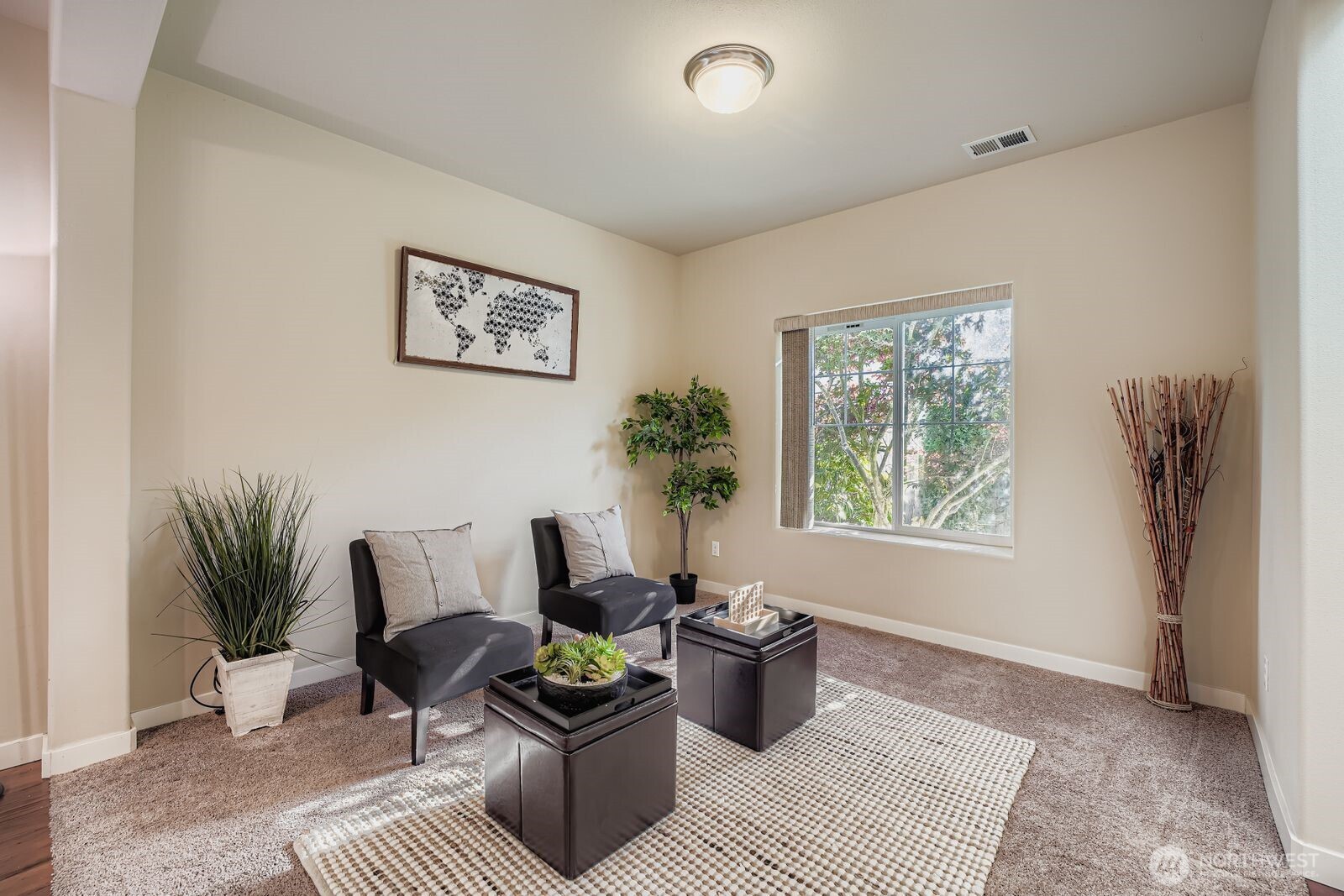 Puyallup, Washington, 98375, United States, 5 Bedrooms Bedrooms, ,3 BathroomsBathrooms,Residential,For Sale,1983977