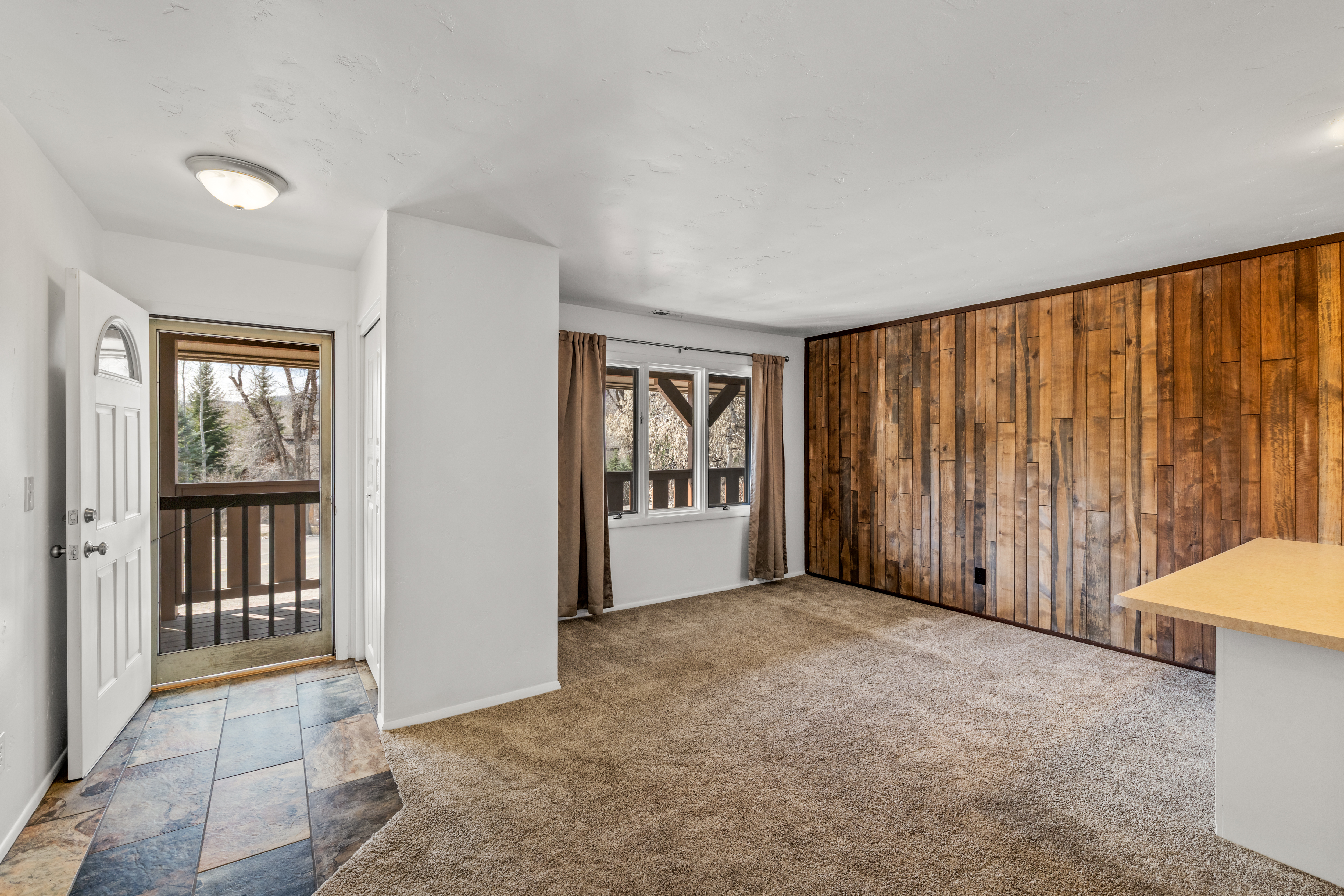  Rare Top-Floor Condo at Chaparral Terraces - 物件實景