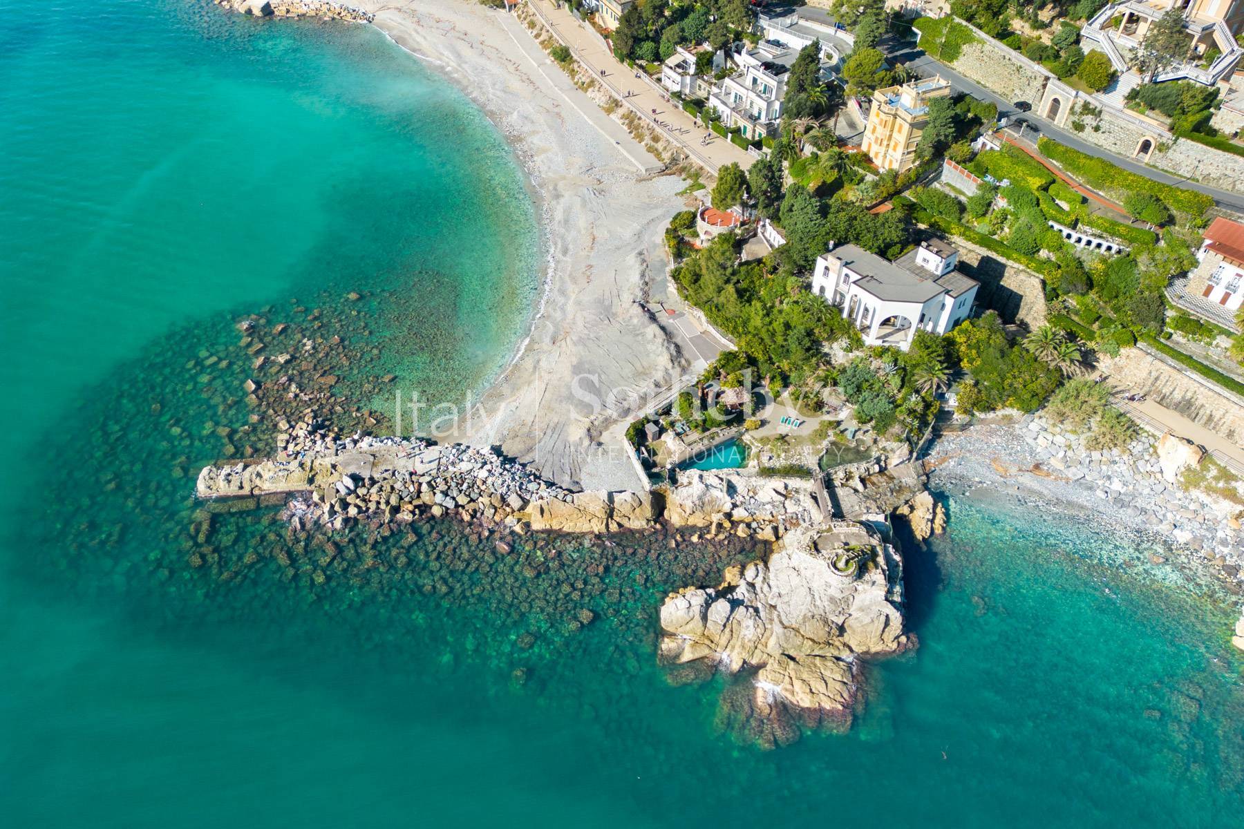  Elegant villa with private bay in Varazze - 物件實景
